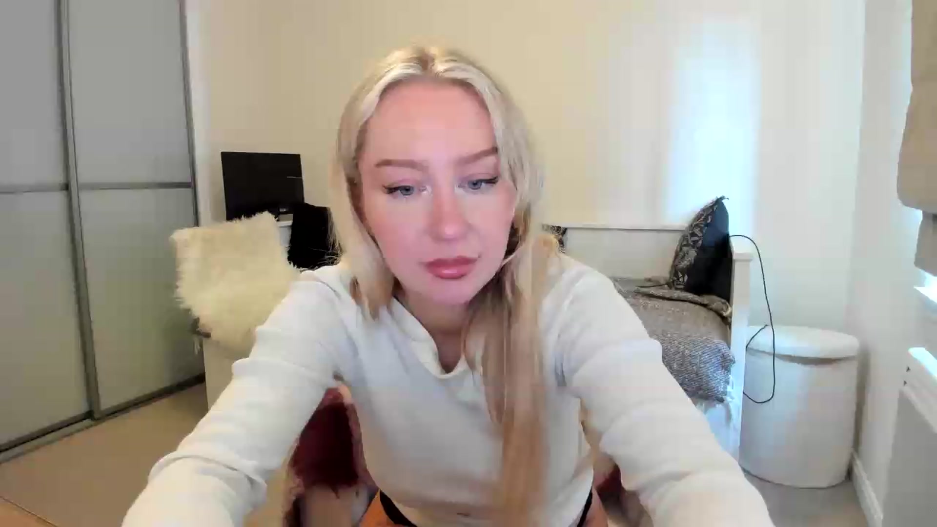 Gallery image thumbnail from pixelatedgirl's myfreecams stream on, 06/20/2026, 17:47 image 1 of 20