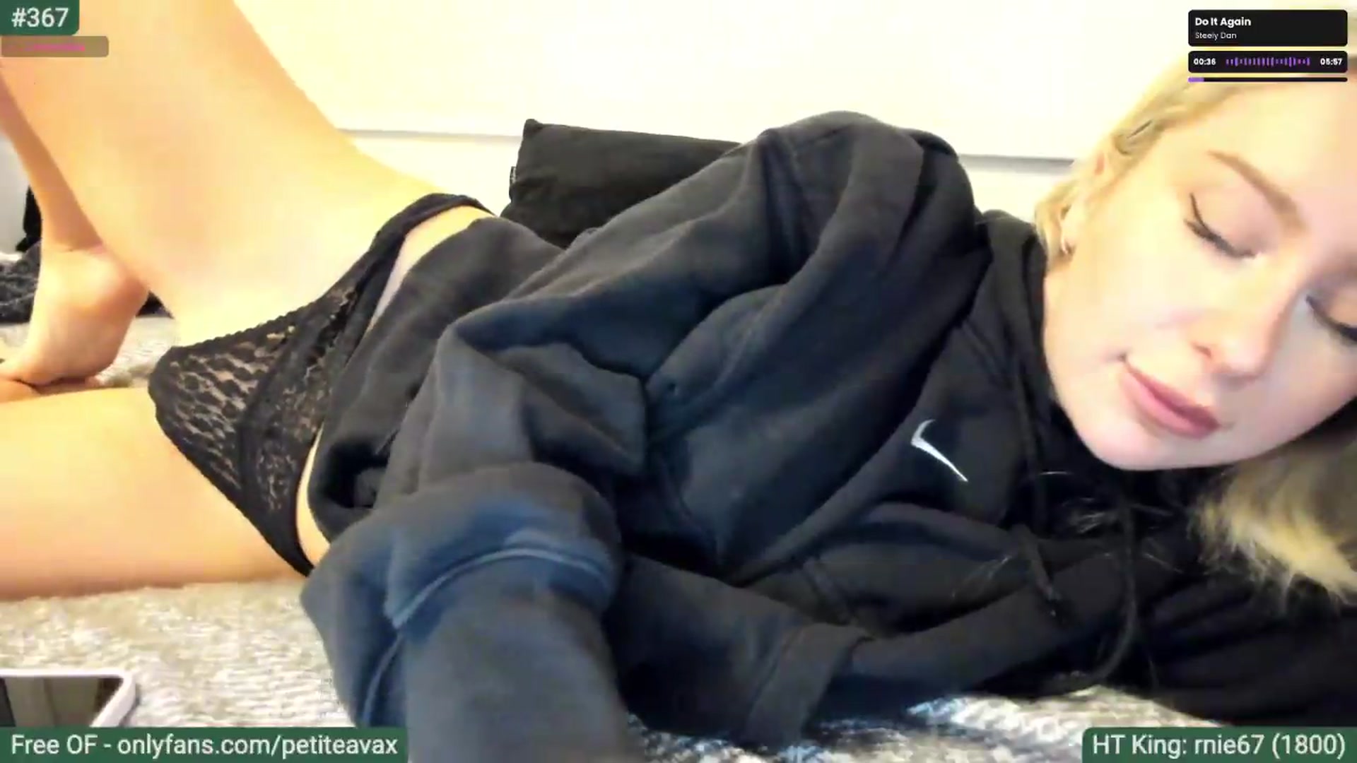 Gallery image thumbnail from pixelatedgirl's myfreecams stream on, 06/20/2026, 20:35 image 7 of 20