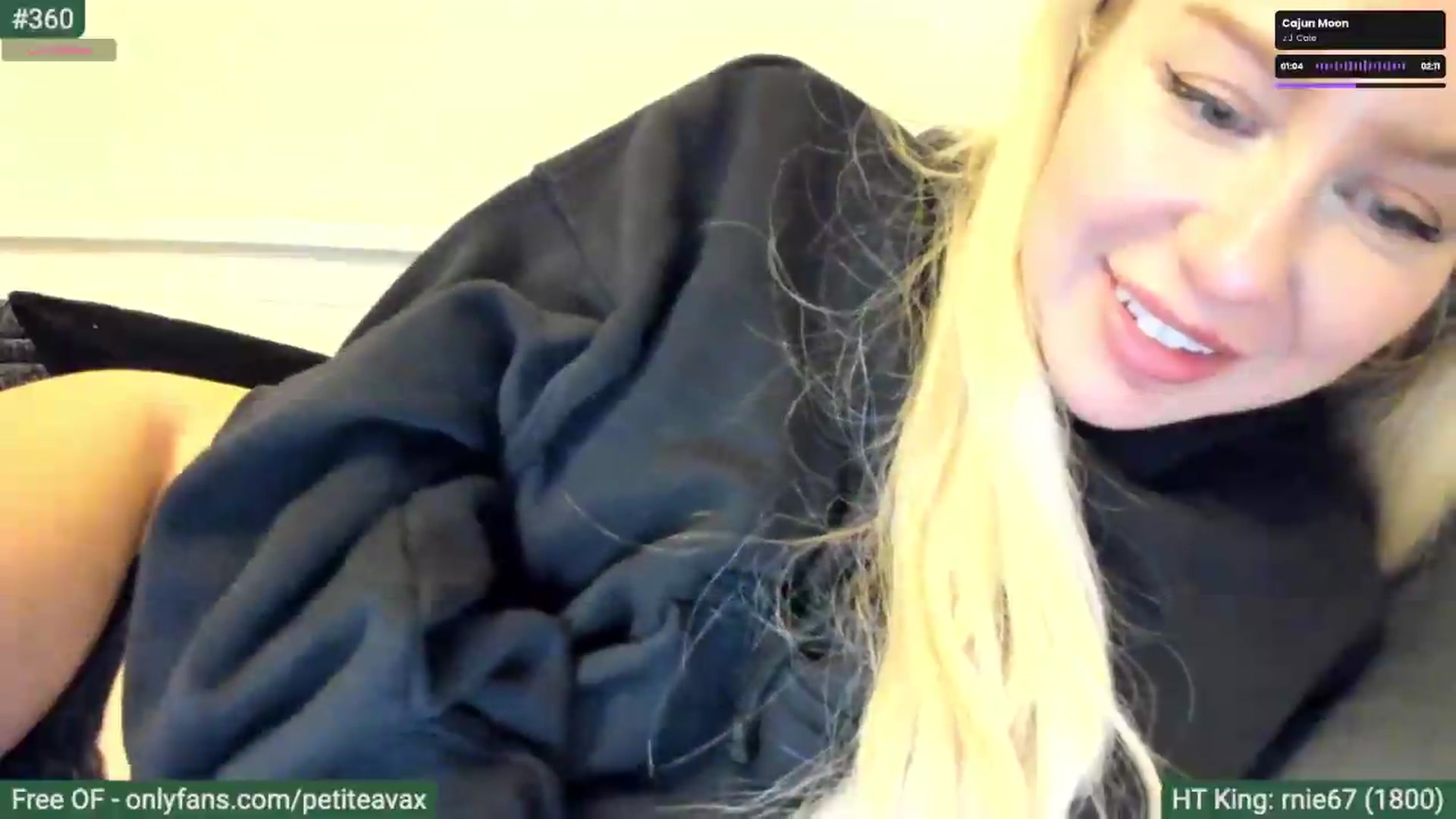 Gallery image thumbnail from pixelatedgirl's myfreecams stream on, 06/20/2026, 21:02 image 19 of 20