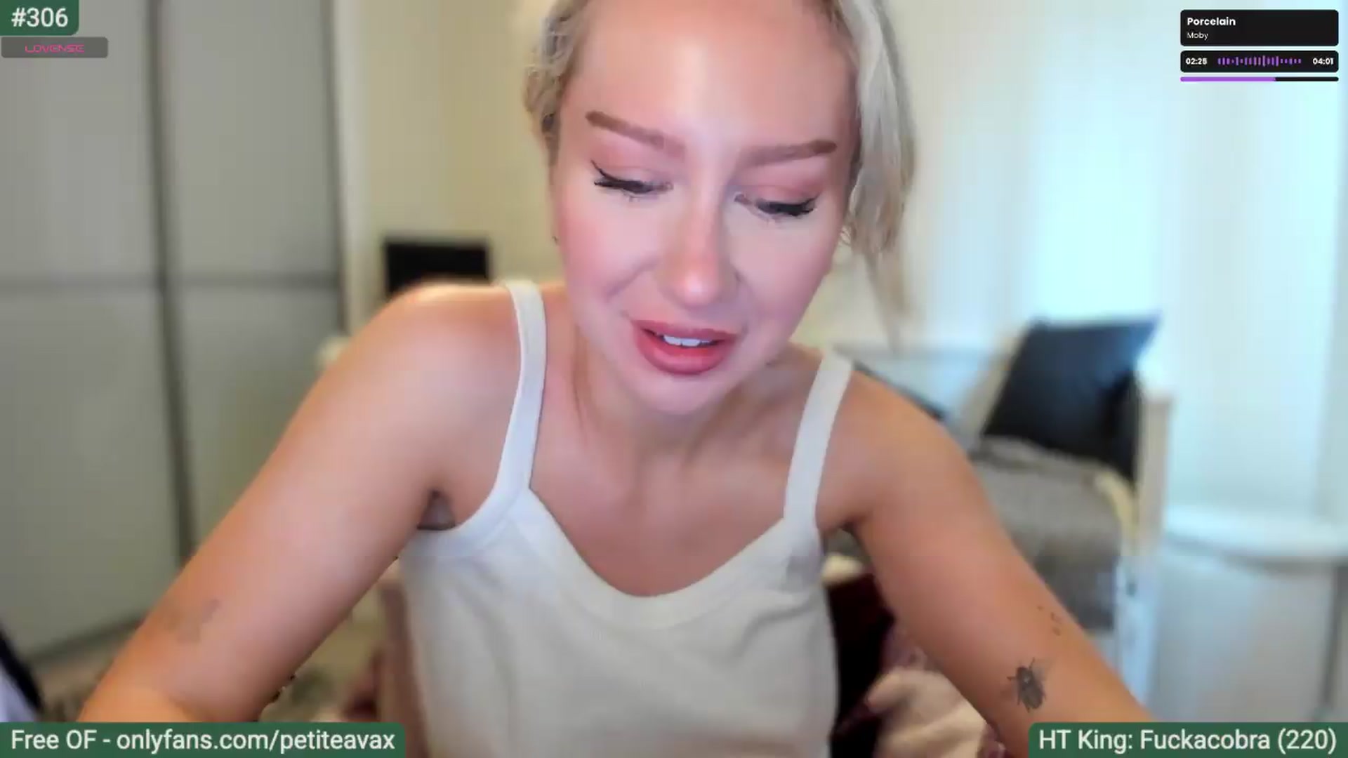 Gallery image thumbnail from pixelatedgirl's myfreecams stream on, 06/26/2026, 13:03 image 7 of 20