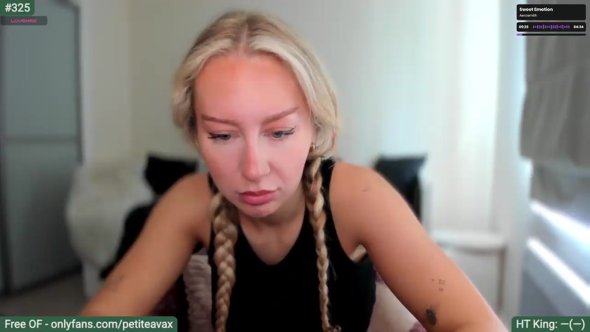 Gallery image thumbnail from pixelatedgirl's myfreecams stream on, 06/27/2026, 12:29 image 17 of 20
