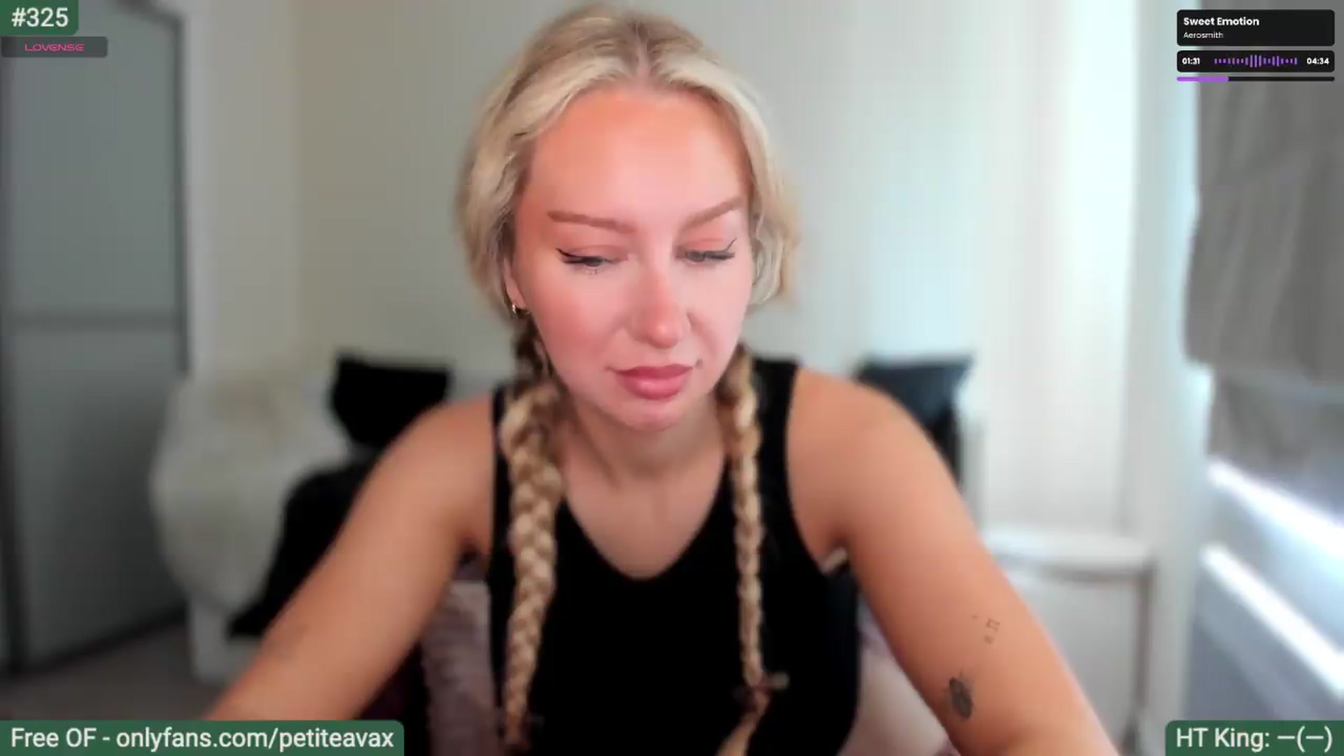 Gallery image thumbnail from pixelatedgirl's myfreecams stream on, 06/27/2026, 12:29 image 18 of 20