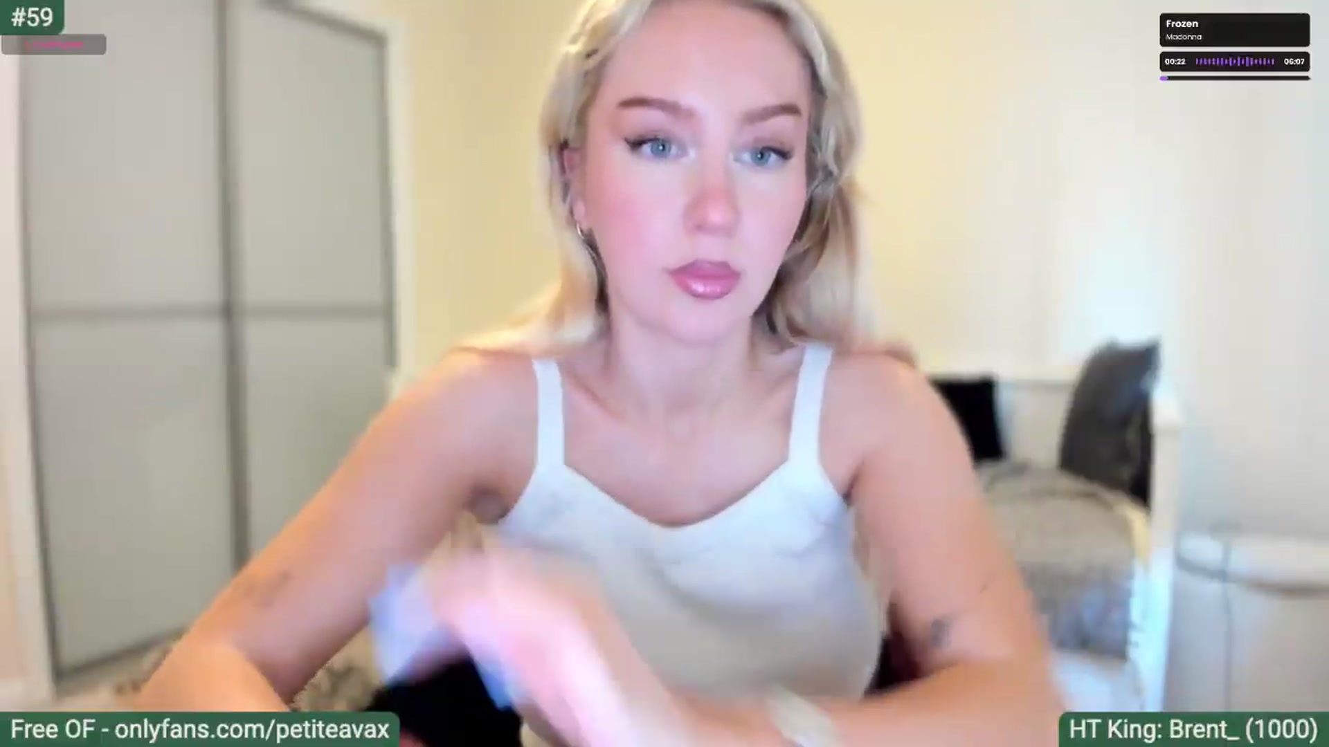 Gallery image thumbnail from pixelatedgirl's myfreecams stream on, 07/01/2026, 16:52 image 19 of 20