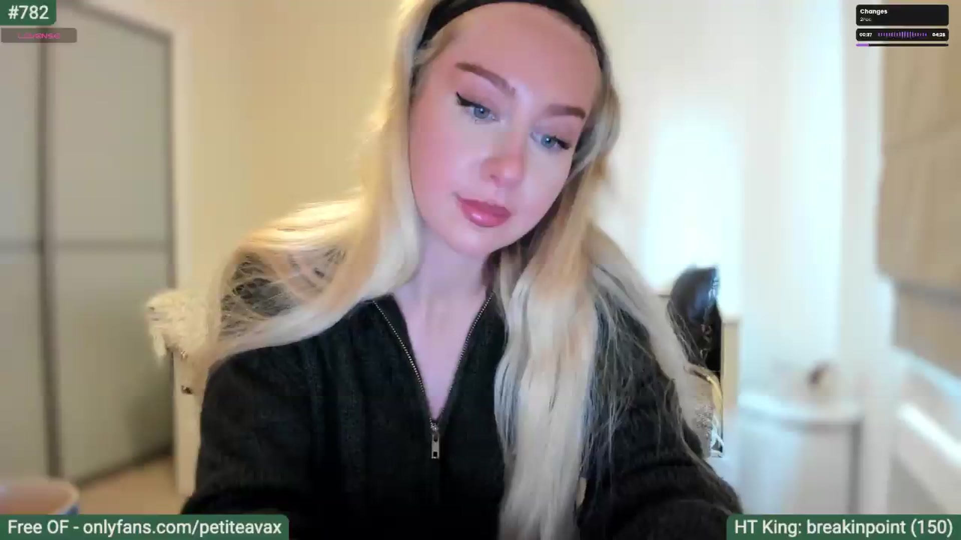 Gallery image thumbnail from pixelatedgirl's myfreecams stream on, 07/07/2026, 18:27 image 3 of 20