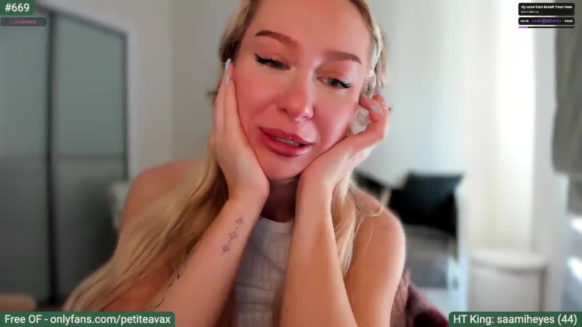 Gallery image thumbnail from pixelatedgirl's myfreecams stream on, 07/08/2026, 11:32 image 11 of 20