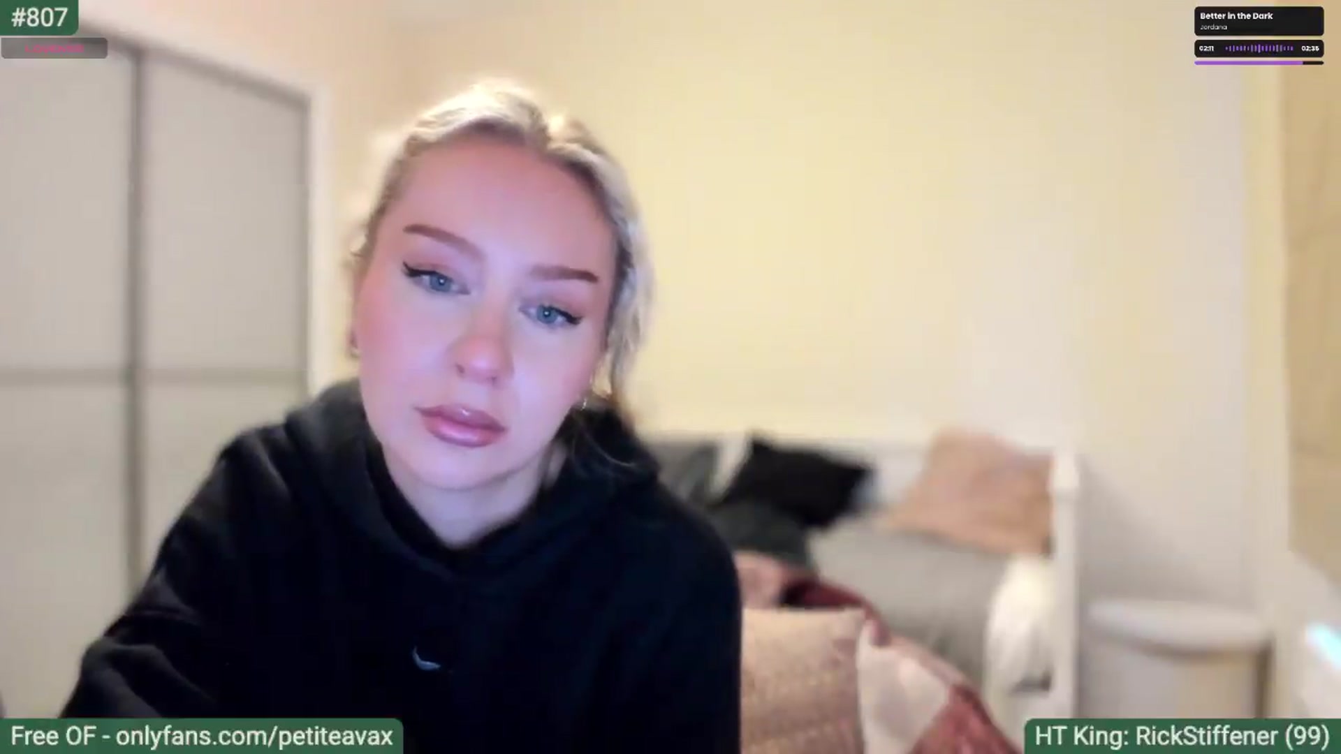 Gallery image thumbnail from pixelatedgirl's myfreecams stream on, 07/11/2026, 19:24 image 15 of 20