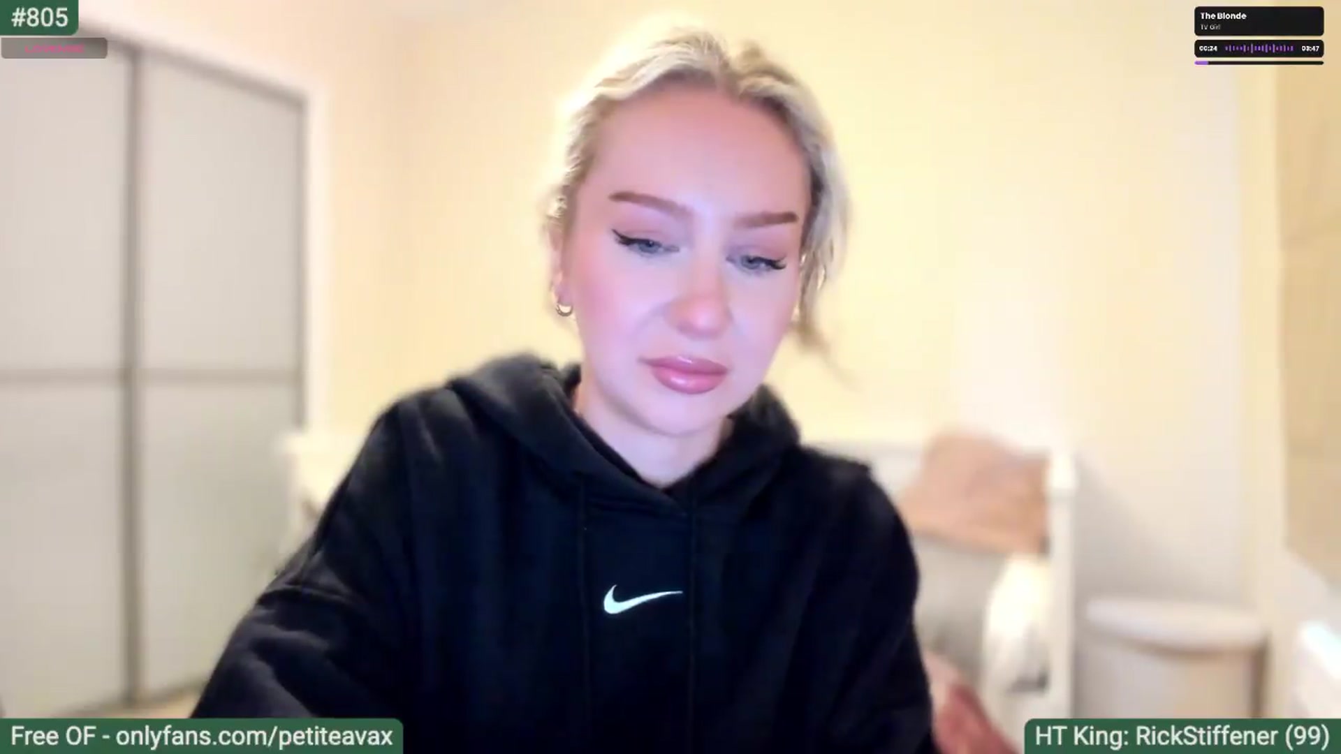 Gallery image thumbnail from pixelatedgirl's myfreecams stream on, 07/11/2026, 19:24 image 16 of 20