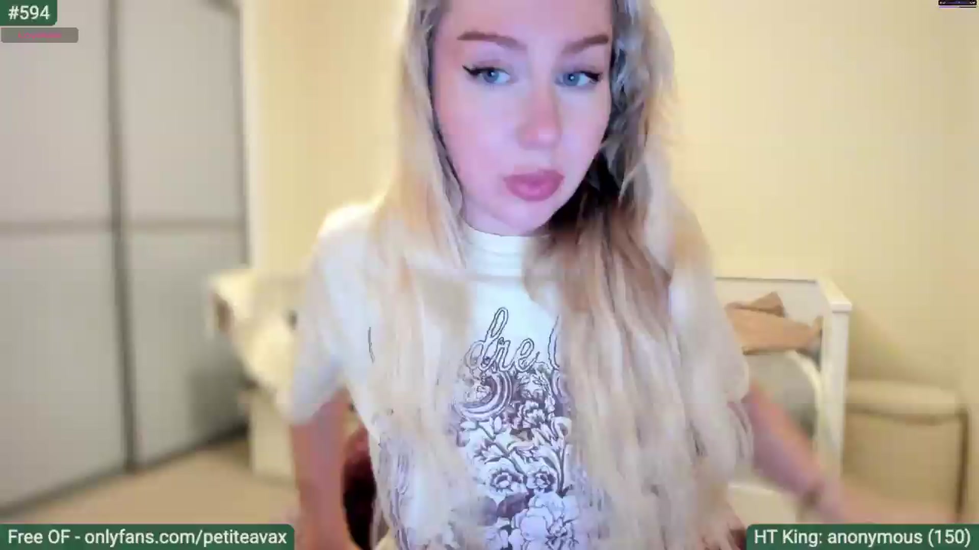 Gallery image thumbnail from pixelatedgirl's myfreecams stream on, 07/14/2026, 21:28 image 18 of 20