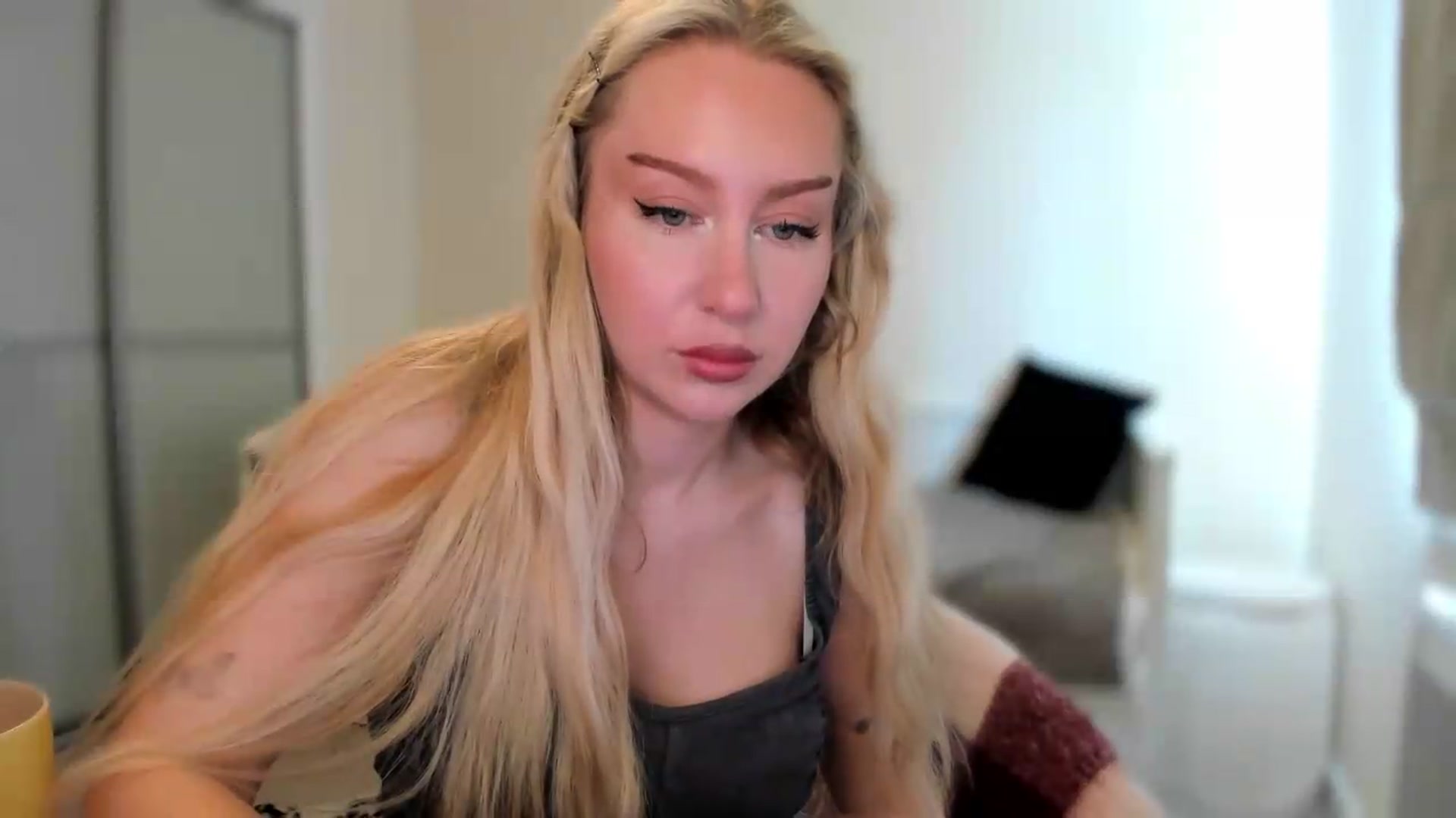 Gallery image thumbnail from pixelatedgirl's myfreecams stream on, 07/16/2026, 12:50 image 8 of 20