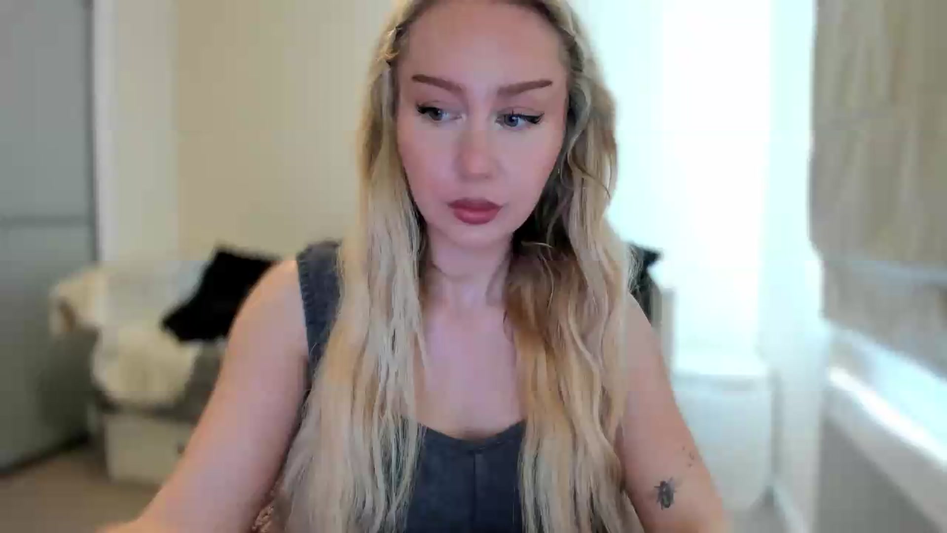Gallery image thumbnail from pixelatedgirl's myfreecams stream on, 07/16/2026, 12:50 image 1 of 20