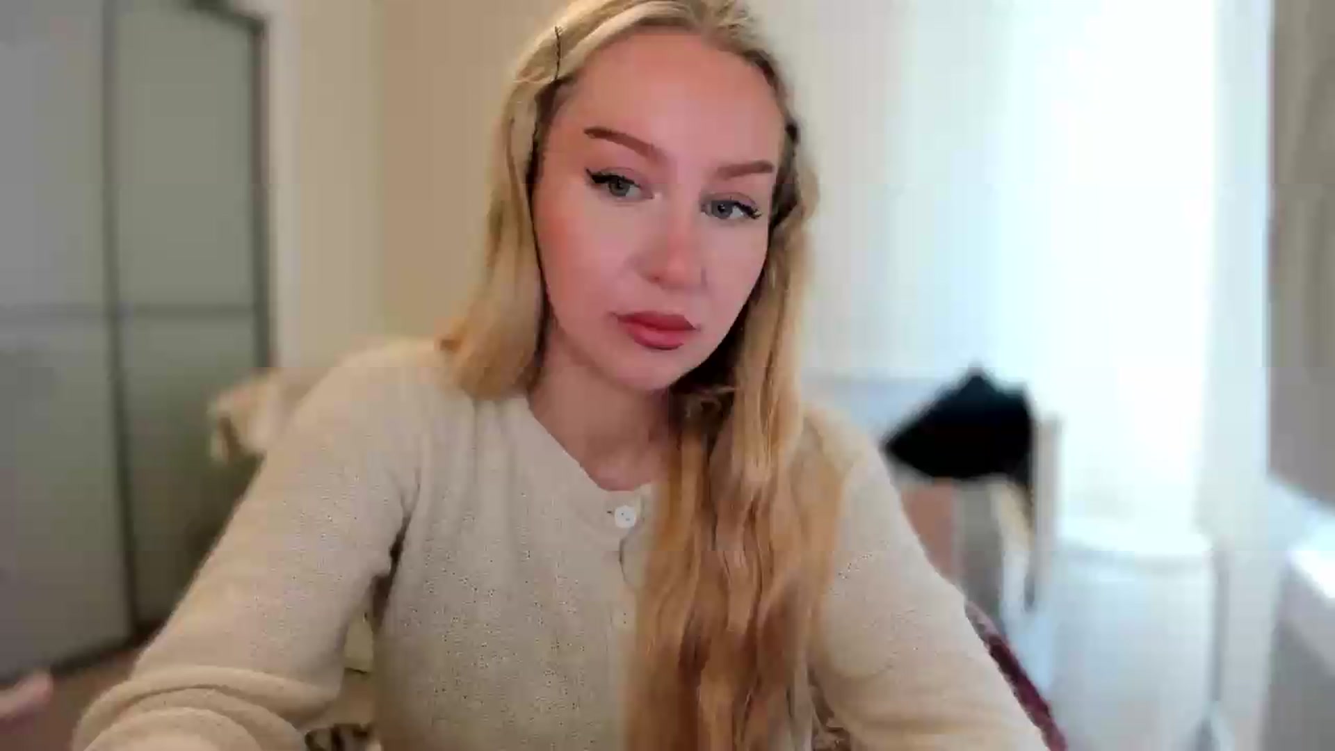 Gallery image thumbnail from pixelatedgirl's myfreecams stream on, 07/17/2026, 11:33 image 1 of 20
