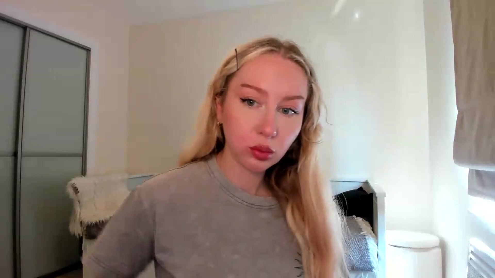 Gallery image thumbnail from pixelatedgirl's myfreecams stream on, 07/18/2026, 15:48 image 5 of 20