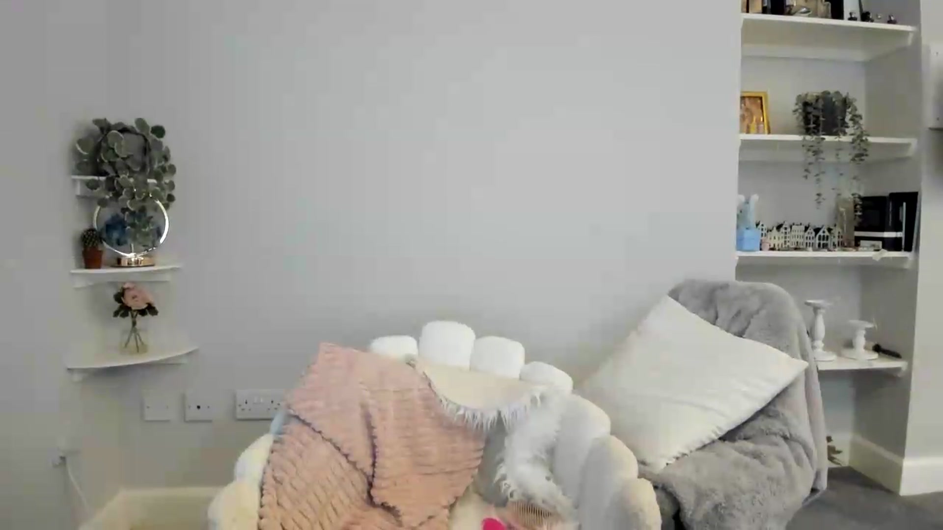 Gallery image thumbnail from pixelatedprincess's myfreecams stream on, 06/08/2026, 18:30 image 20 of 20