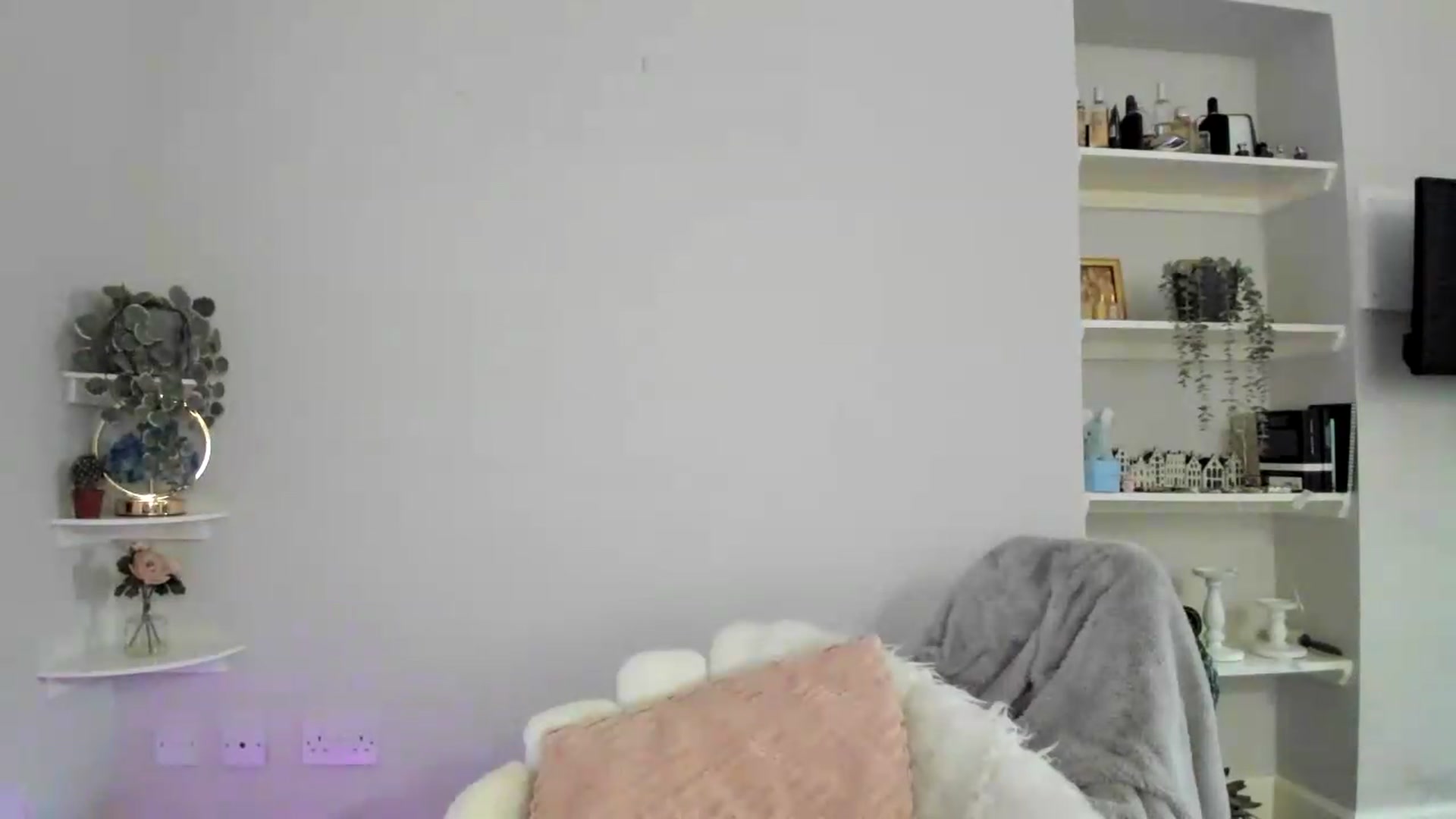 Gallery image thumbnail from pixelatedprincess's myfreecams stream on, 06/11/2026, 07:03 image 5 of 20