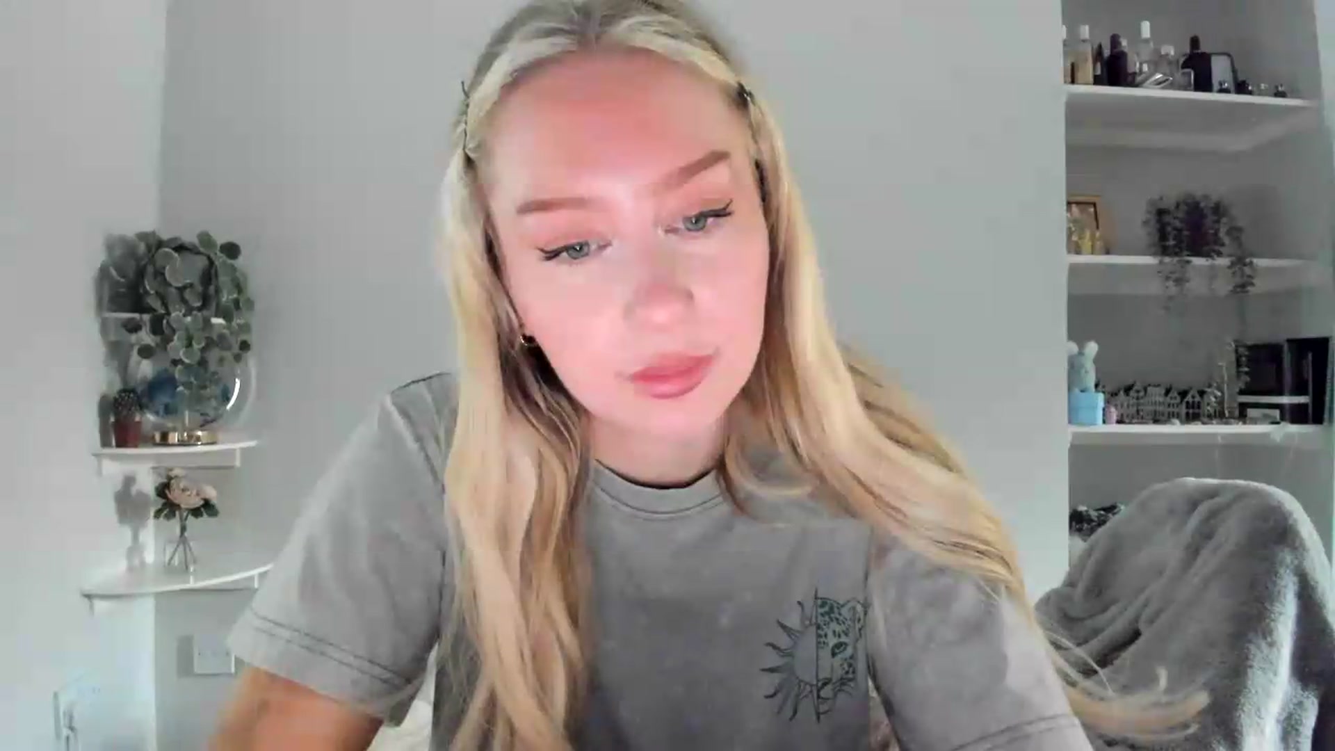 Gallery image thumbnail from pixelatedprincess's myfreecams stream on, 06/11/2026, 10:48 image 7 of 20