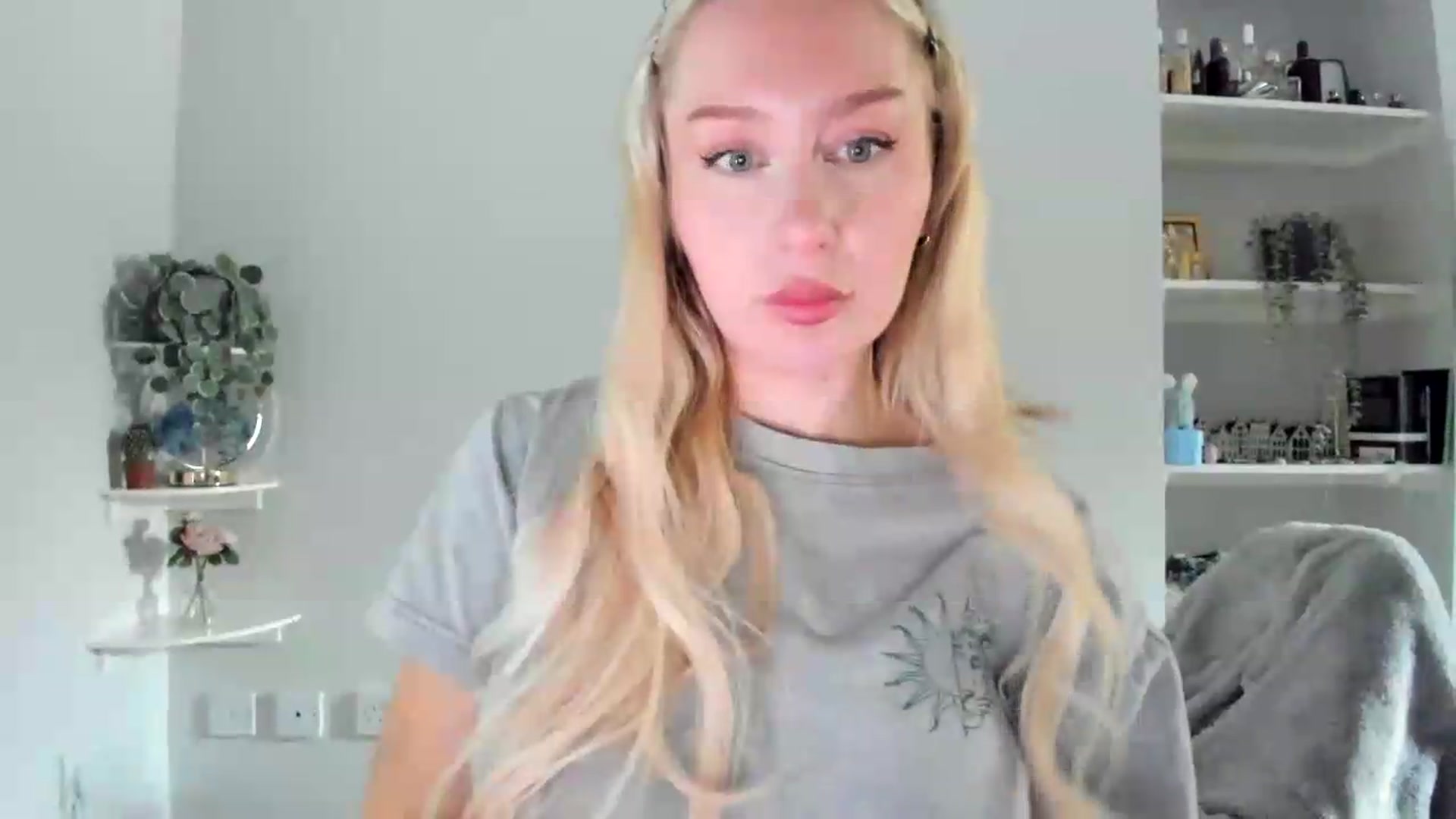 Gallery image thumbnail from pixelatedprincess's myfreecams stream on, 06/11/2026, 10:48 image 2 of 20
