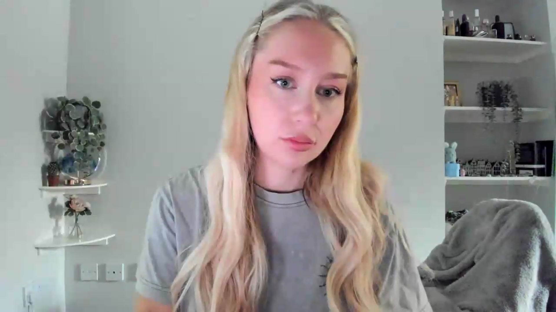 Gallery image thumbnail from pixelatedprincess's myfreecams stream on, 06/11/2026, 10:48 image 6 of 20