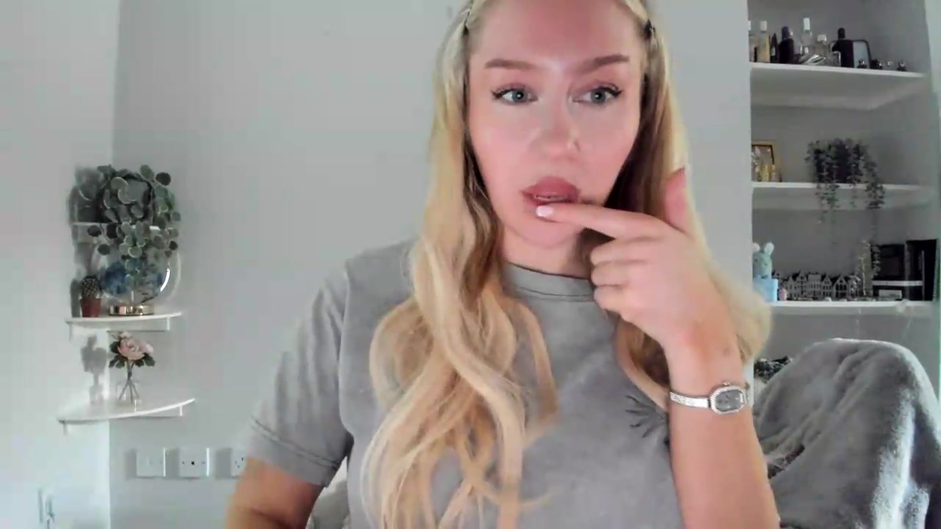 Gallery image thumbnail from pixelatedprincess's myfreecams stream on, 06/11/2026, 10:48 image 4 of 20