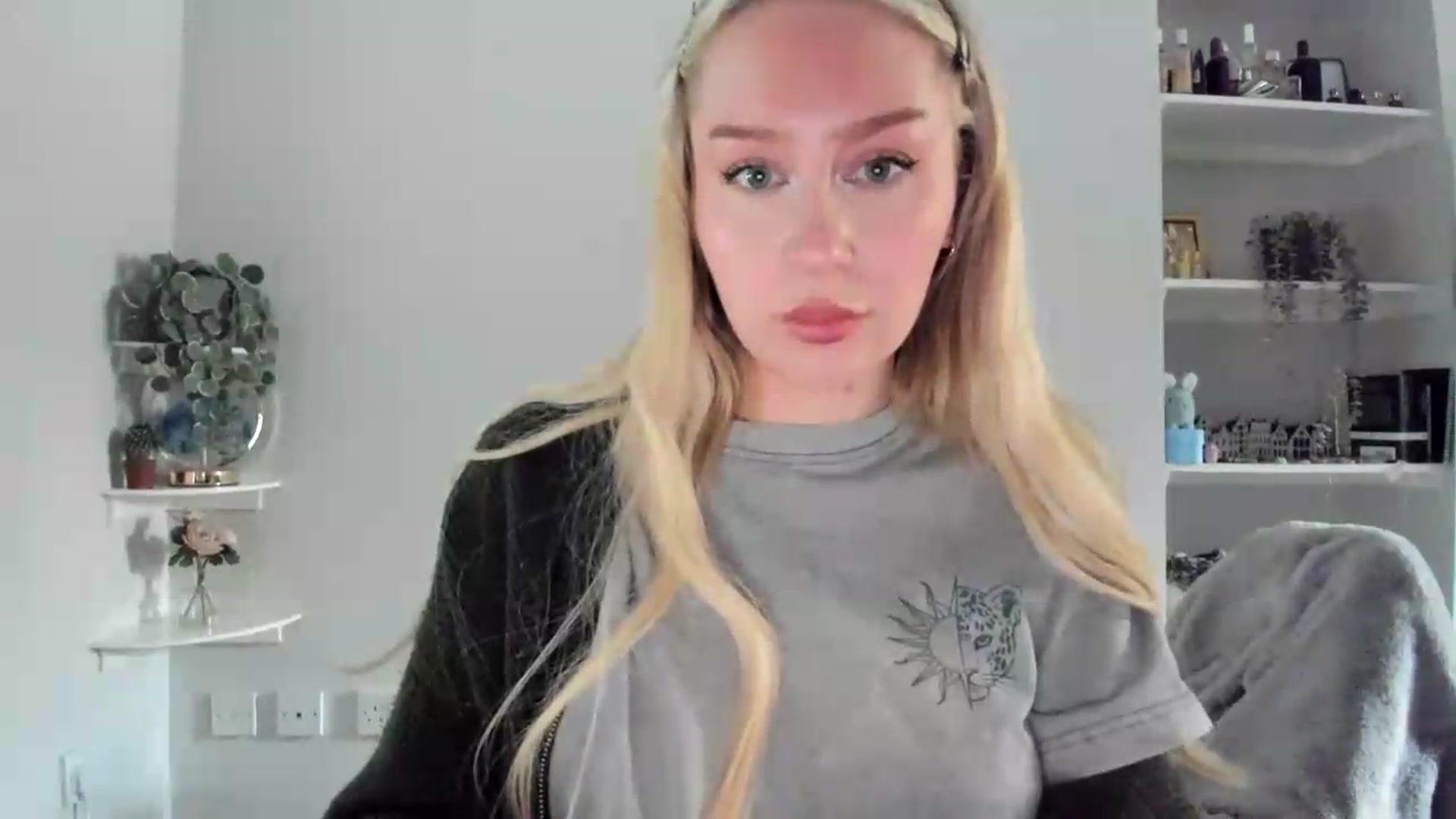 Gallery image thumbnail from pixelatedprincess's myfreecams stream on, 06/11/2026, 10:48 image 12 of 20