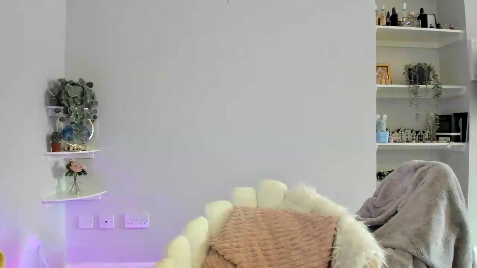 Gallery image thumbnail from pixelatedprincess's myfreecams stream on, 06/11/2026, 12:32 image 7 of 20