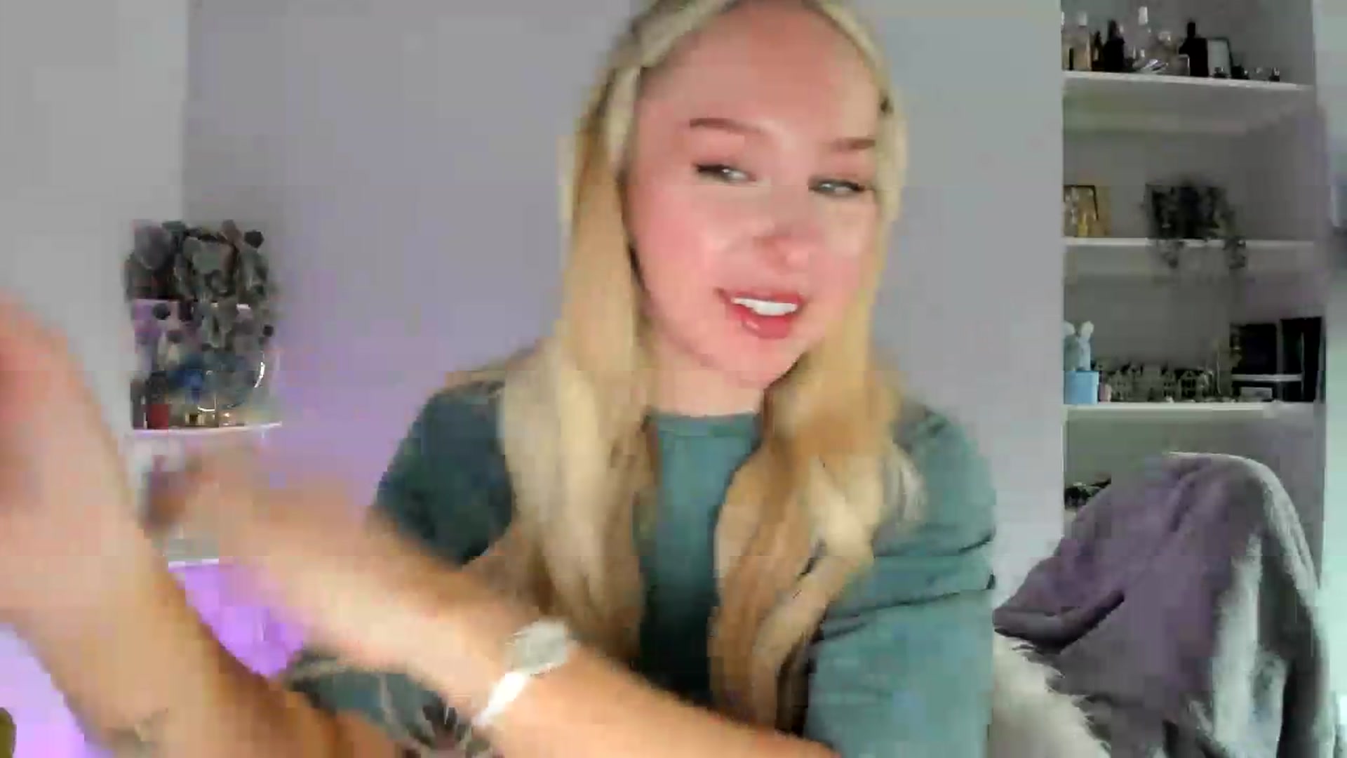 Gallery image thumbnail from pixelatedprincess's myfreecams stream on, 06/11/2026, 12:32 image 11 of 20