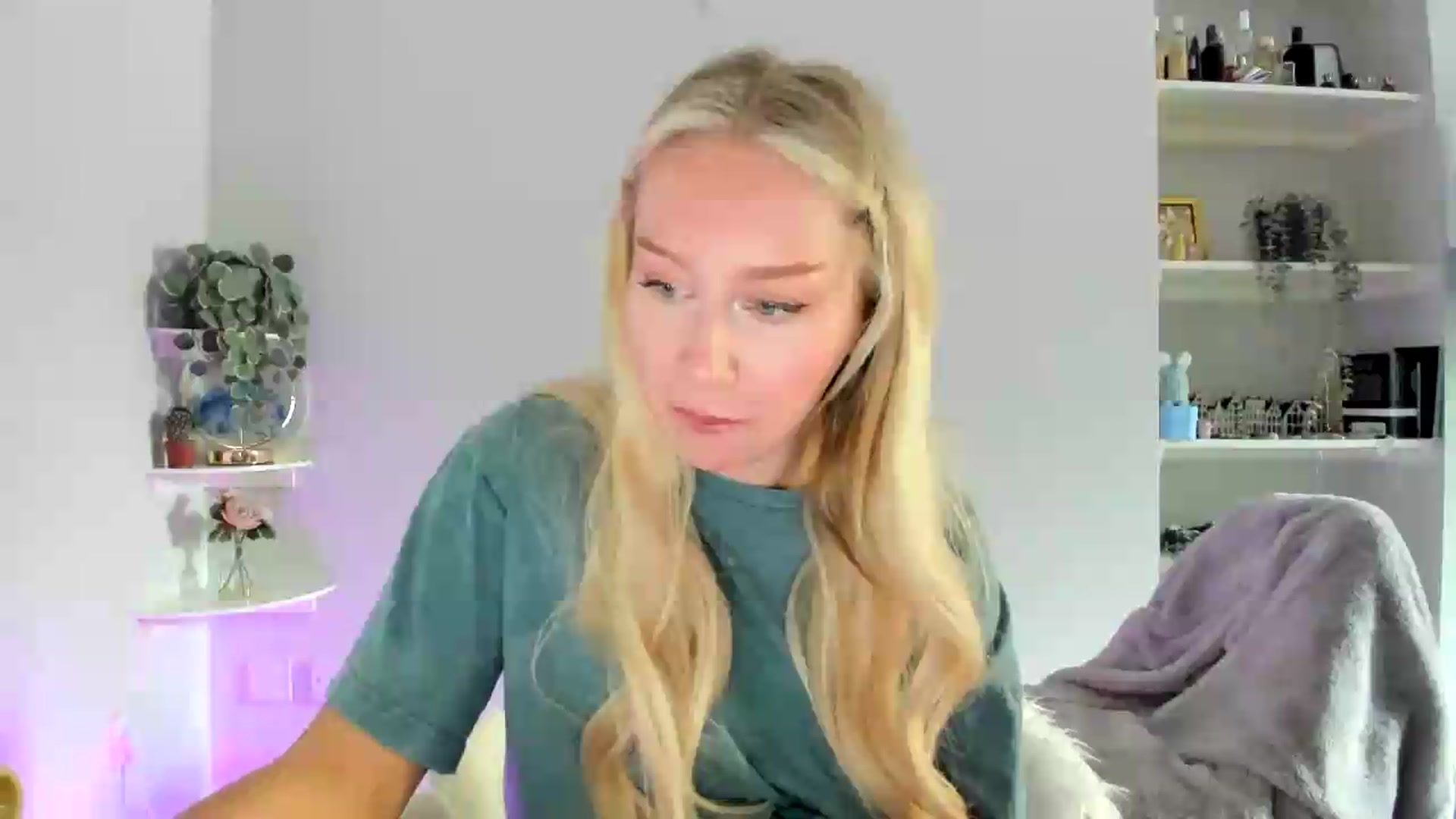 Gallery image thumbnail from pixelatedprincess's myfreecams stream on, 06/11/2026, 13:59 image 1 of 20