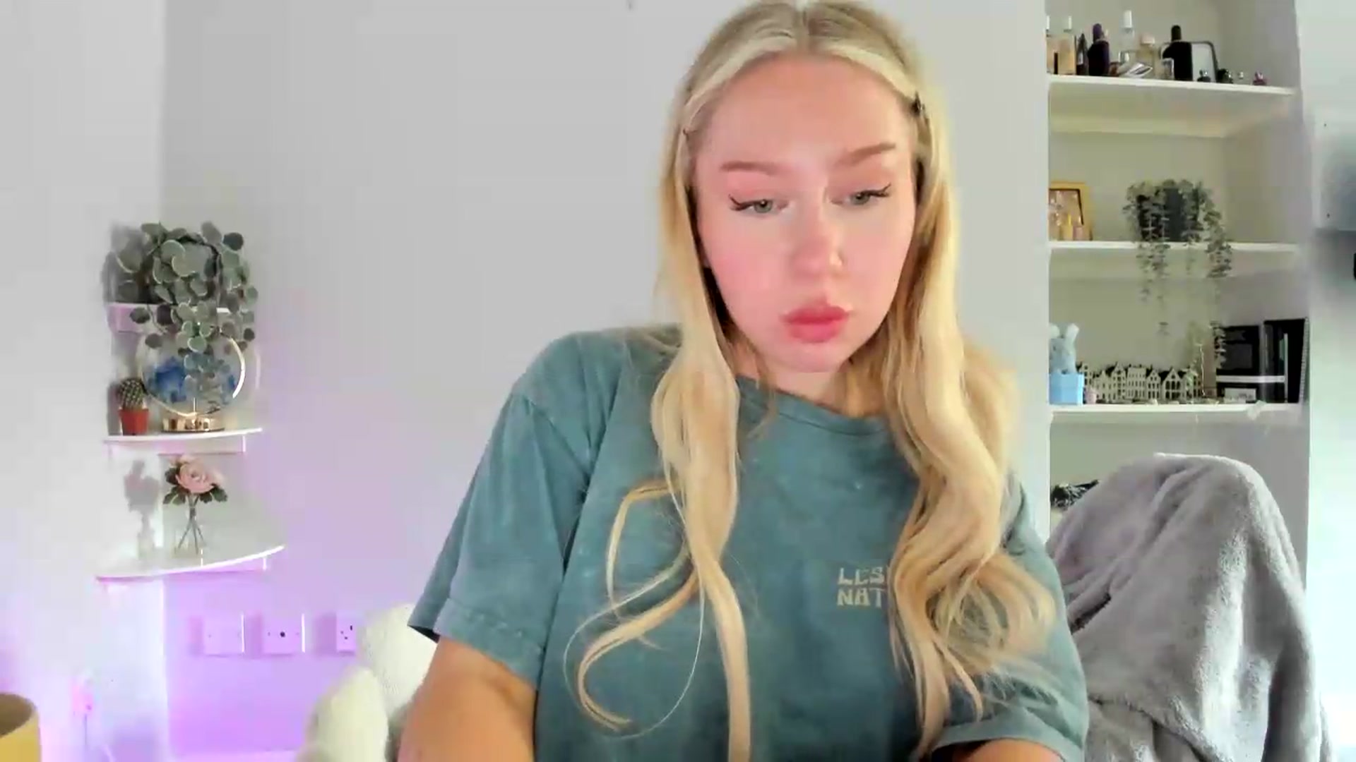 Gallery image thumbnail from pixelatedprincess's myfreecams stream on, 06/11/2026, 13:59 image 17 of 20