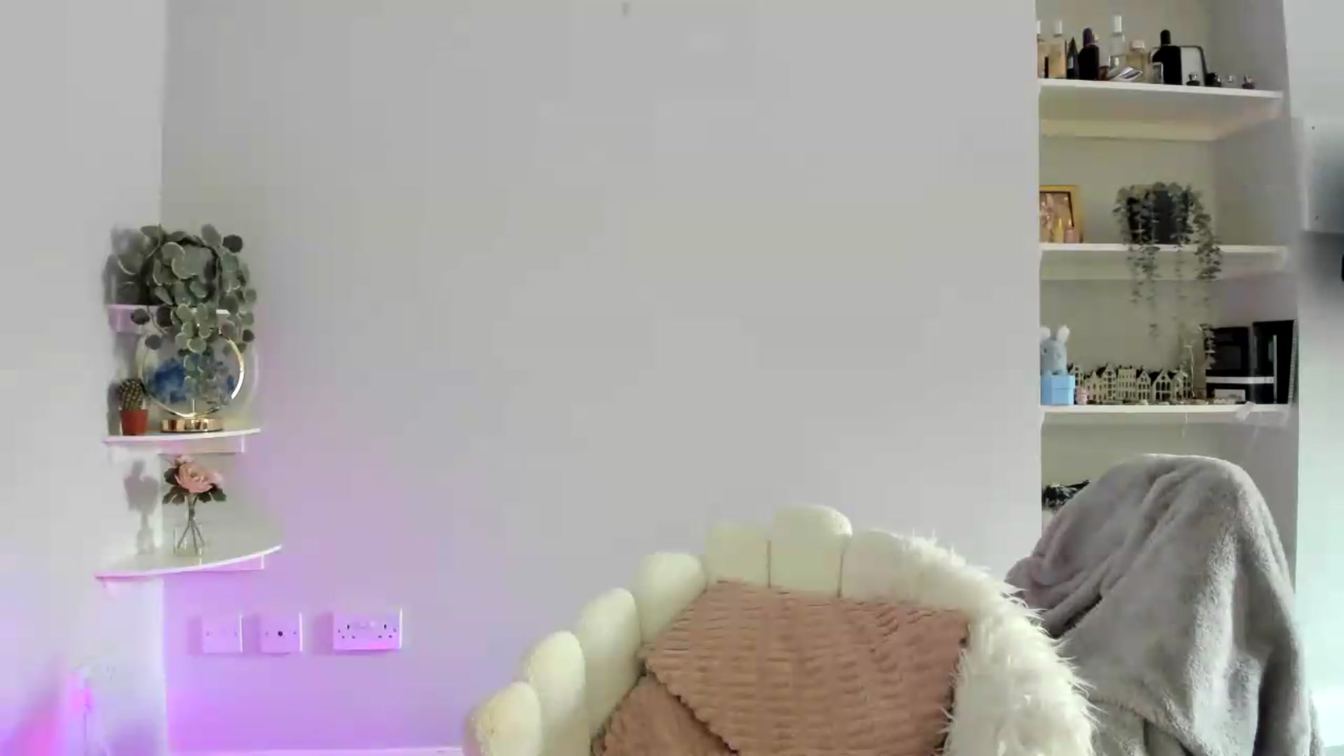 Gallery image thumbnail from pixelatedprincess's myfreecams stream on, 06/11/2026, 13:59 image 14 of 20