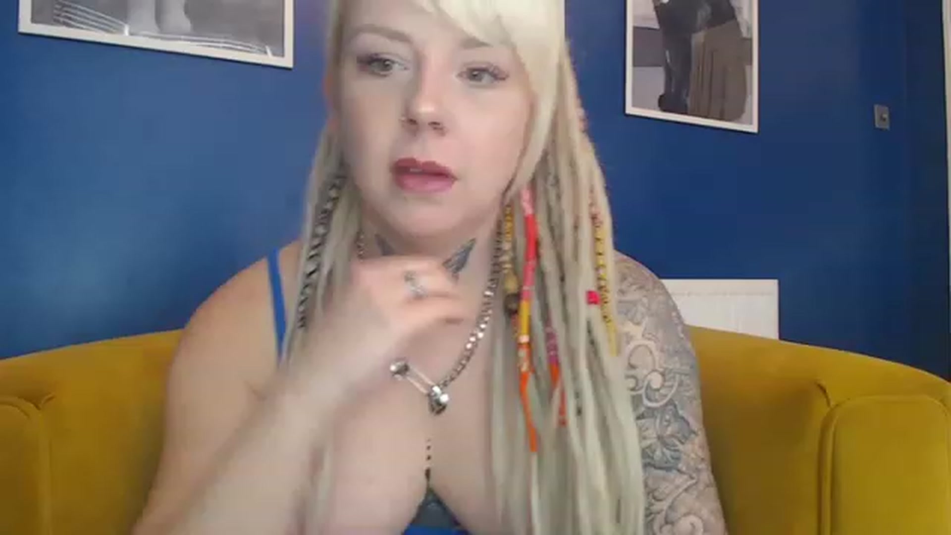 Gallery image thumbnail from pixieDread's myfreecams stream on, 05/02/2023, 12:19 image 3 of 20