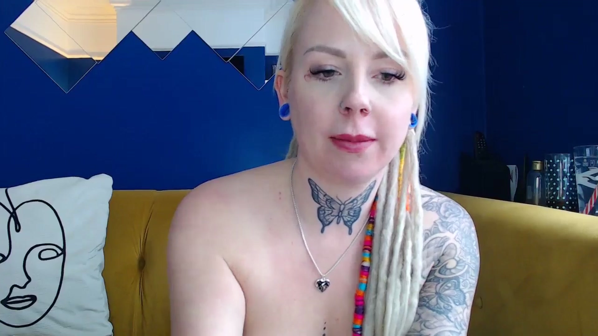 Gallery image thumbnail from pixieDread's myfreecams stream on, 04/29/2024, 13:25 image 6 of 20