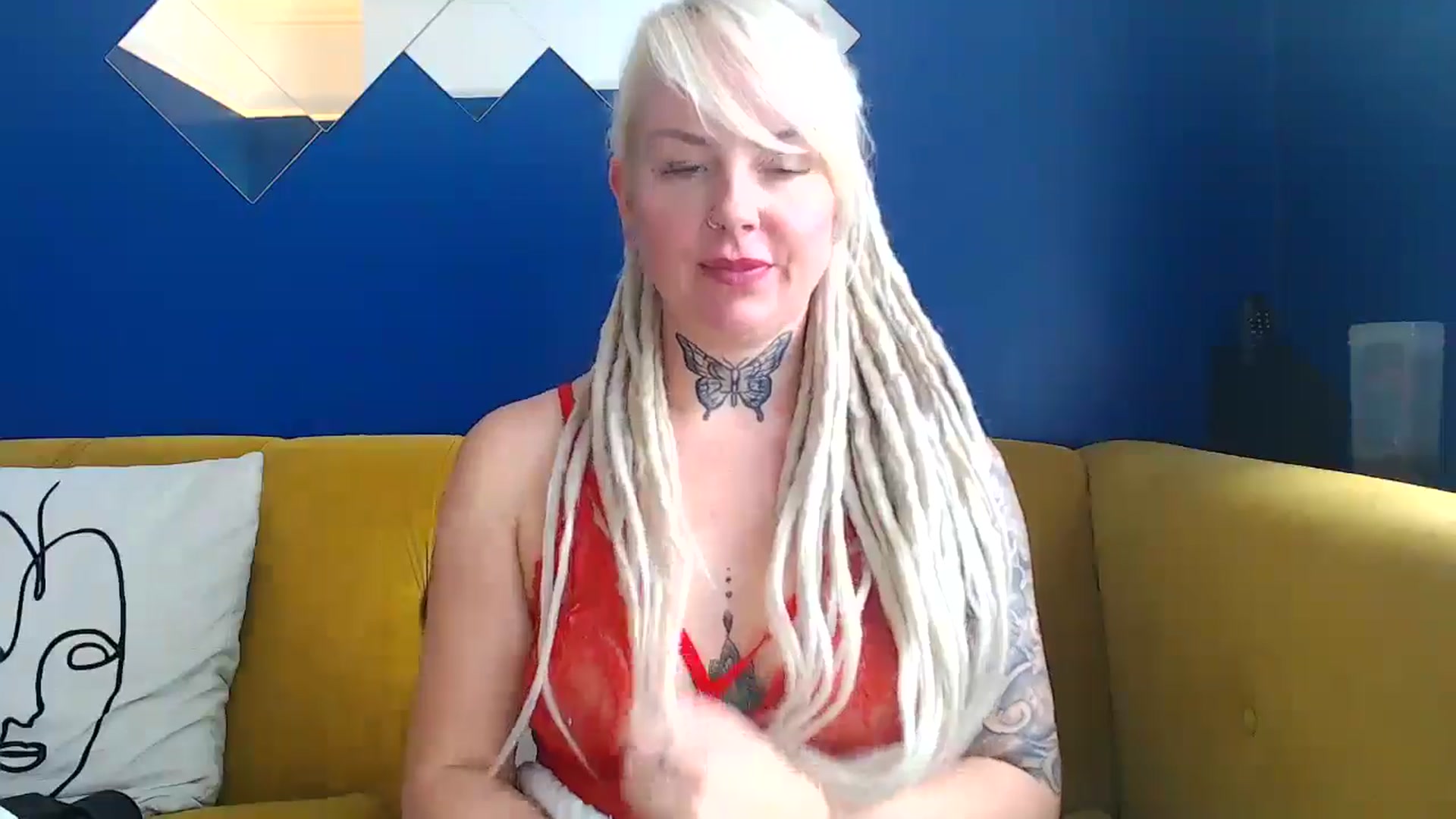 Gallery image thumbnail from pixieDread's myfreecams stream on, 10/03/2024, 13:27 image 3 of 20
