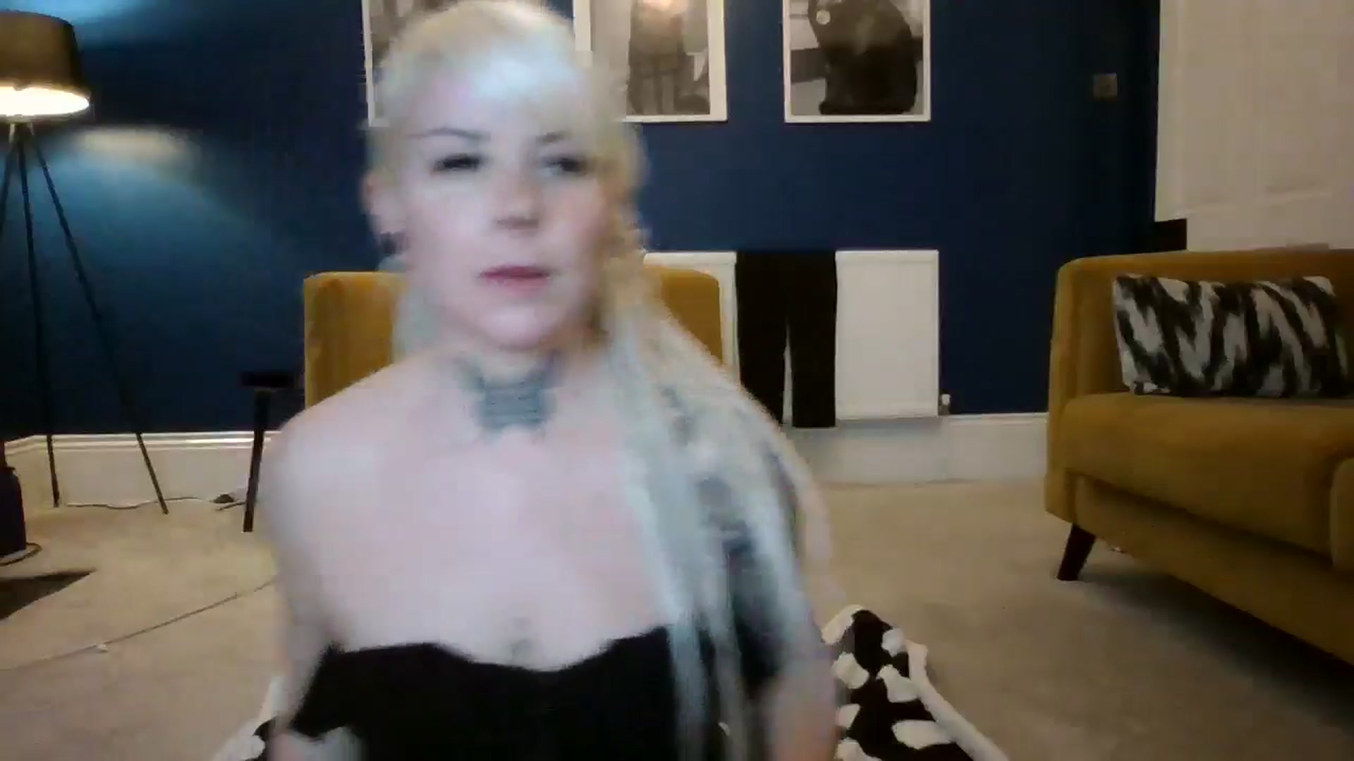 Gallery image thumbnail from pixieDread's myfreecams stream on, 10/25/2024, 21:32 image 3 of 20
