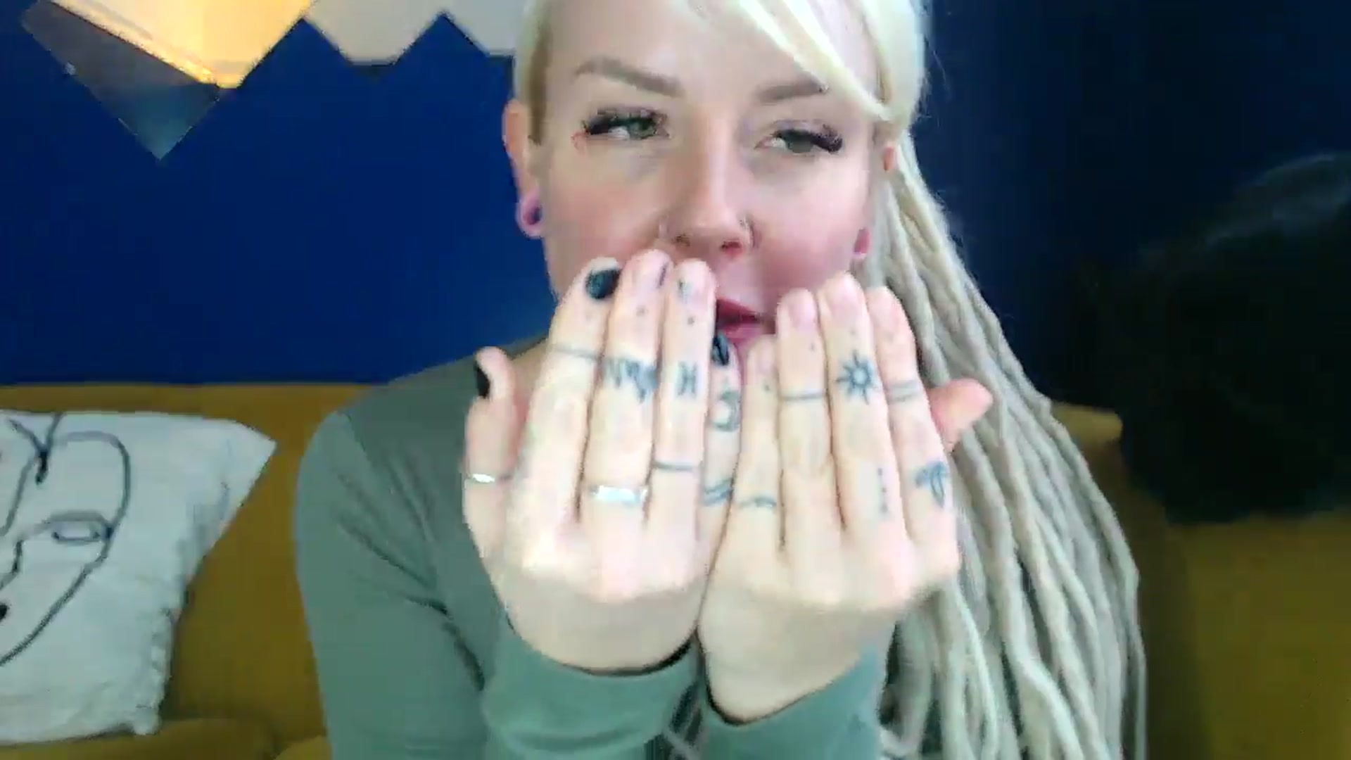 Gallery image thumbnail from pixieDread's myfreecams stream on, 11/18/2024, 12:27 image 18 of 20