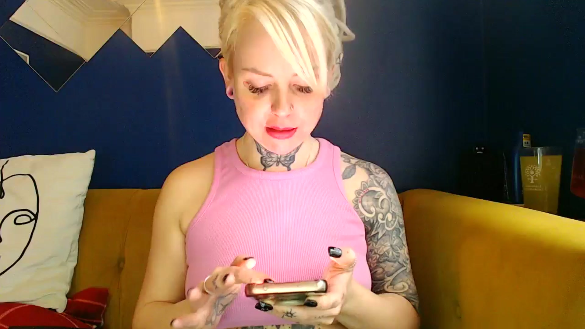 Gallery image thumbnail from pixieDread's myfreecams stream on, 12/11/2024, 13:37 image 8 of 20