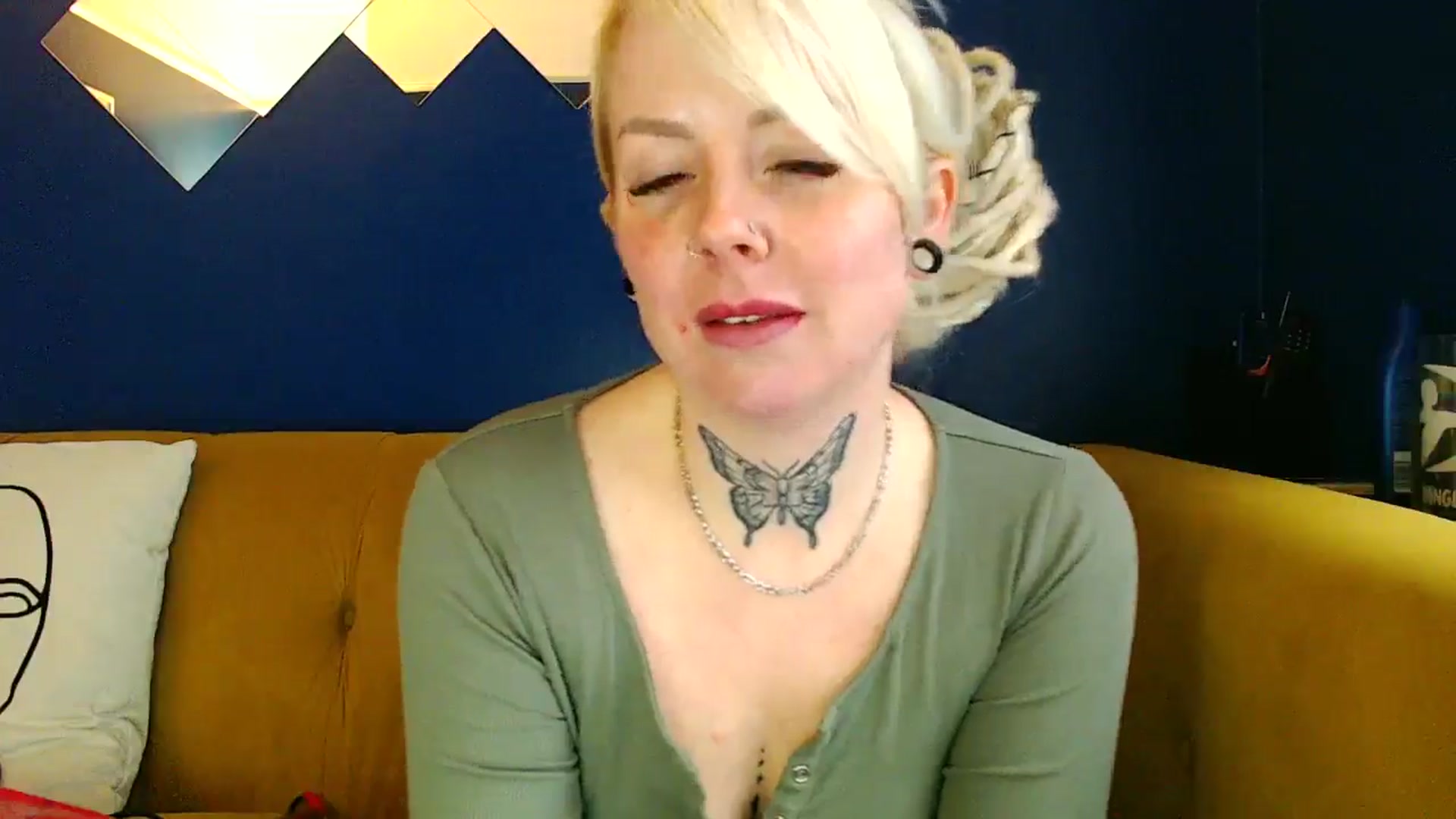 Gallery image thumbnail from pixieDread's myfreecams stream on, 01/13/2025, 14:36 image 6 of 20