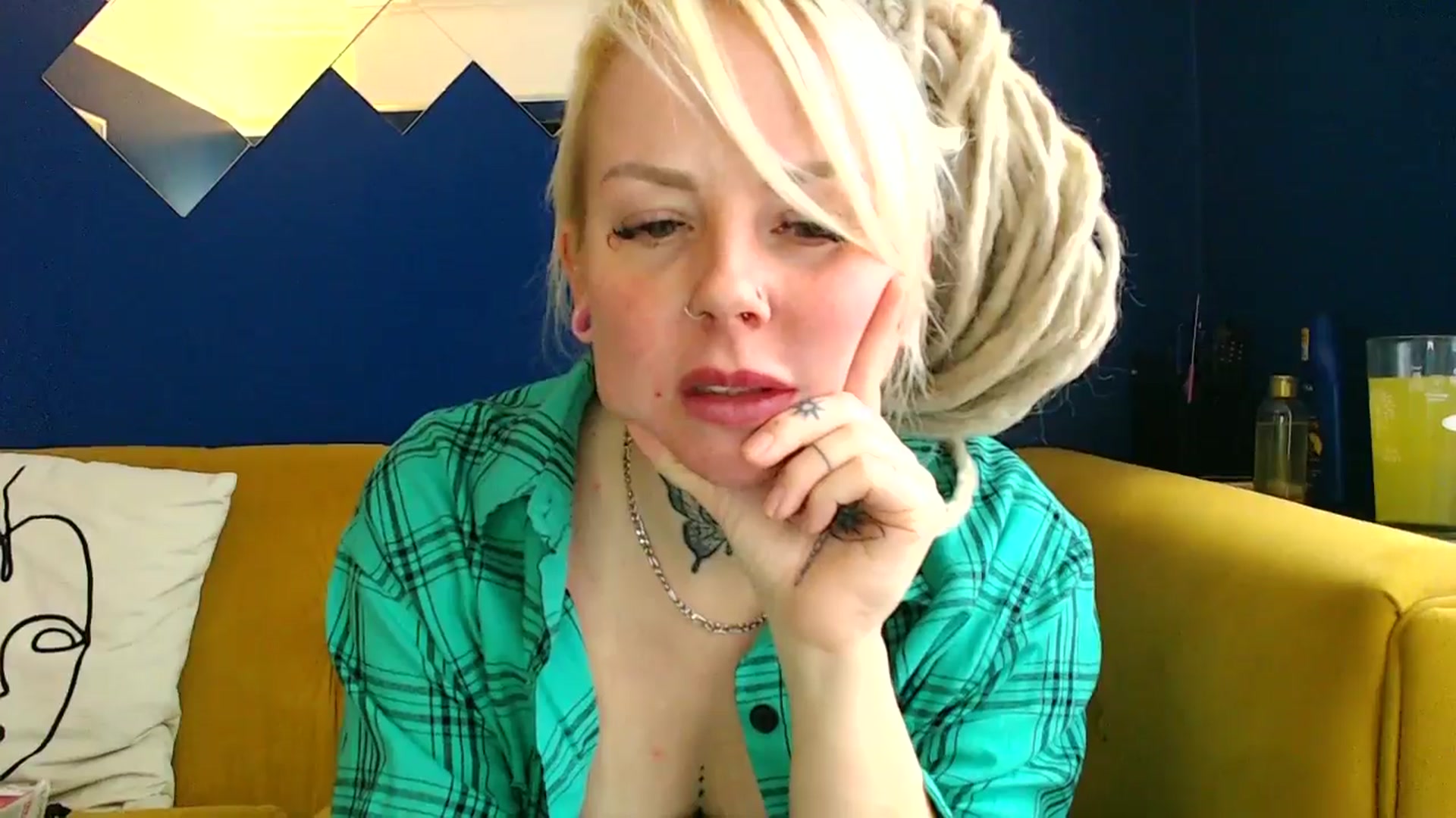 Gallery image thumbnail from pixieDread's myfreecams stream on, 01/14/2025, 12:43 image 19 of 20
