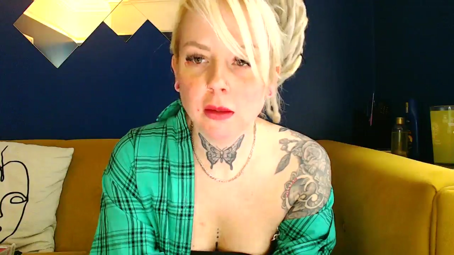 Gallery image thumbnail from pixieDread's myfreecams stream on, 01/14/2025, 12:43 image 3 of 20