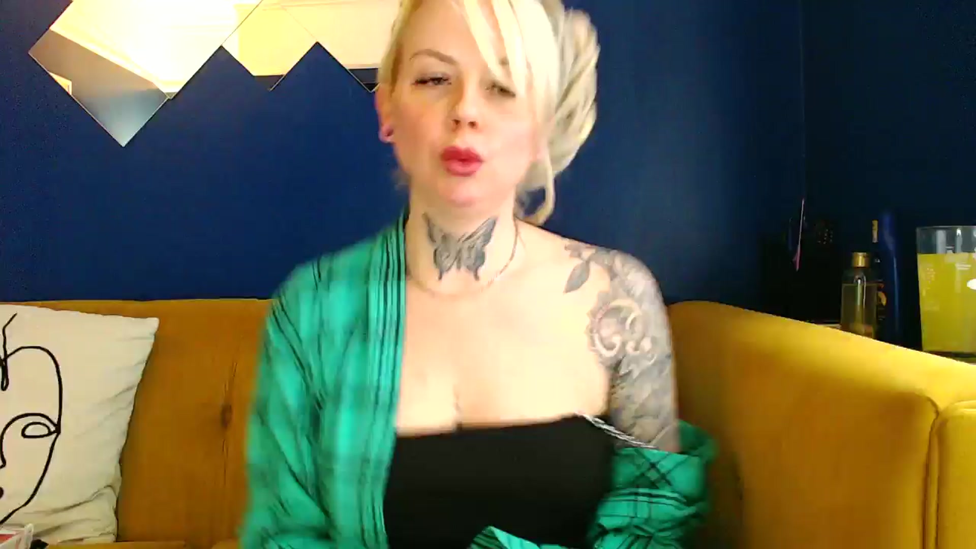 Gallery image thumbnail from pixieDread's myfreecams stream on, 01/14/2025, 12:43 image 7 of 20