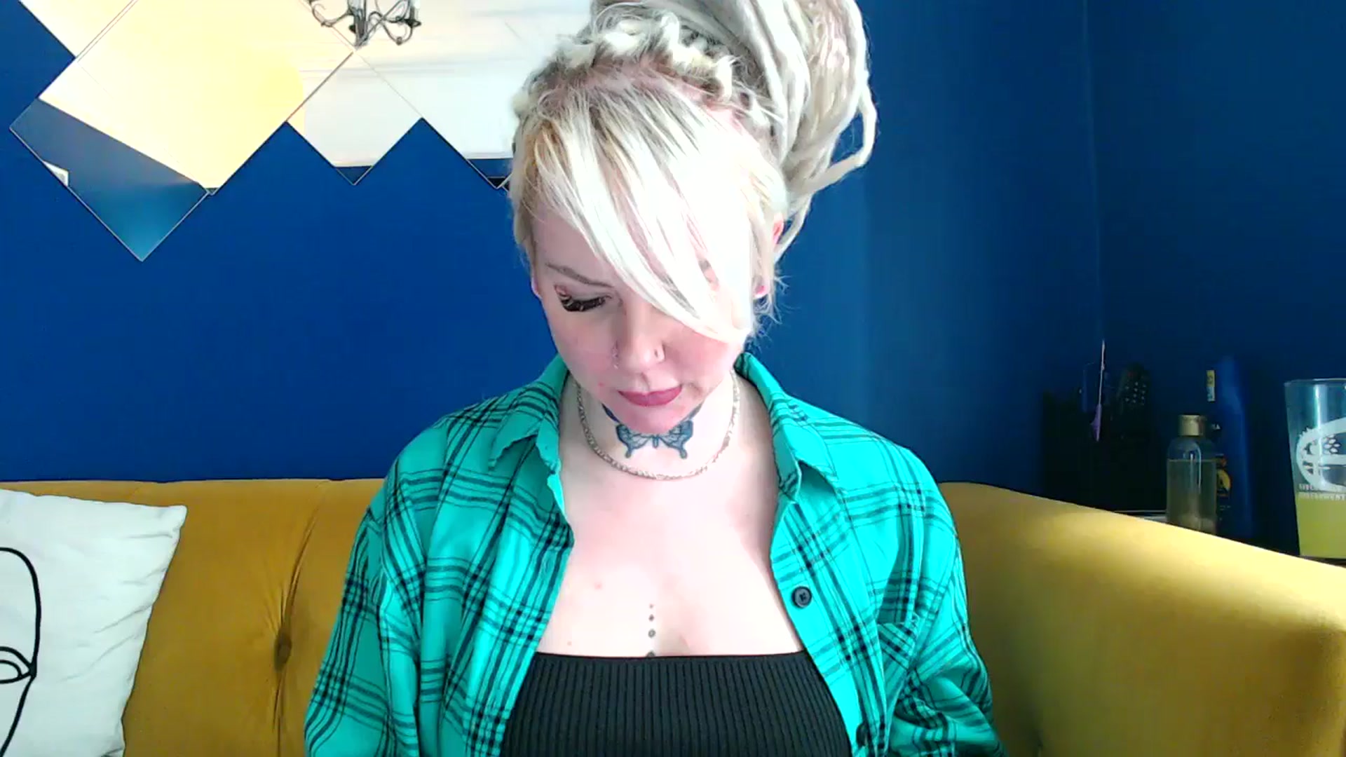 Gallery image thumbnail from pixieDread's myfreecams stream on, 01/14/2025, 14:29 image 3 of 20