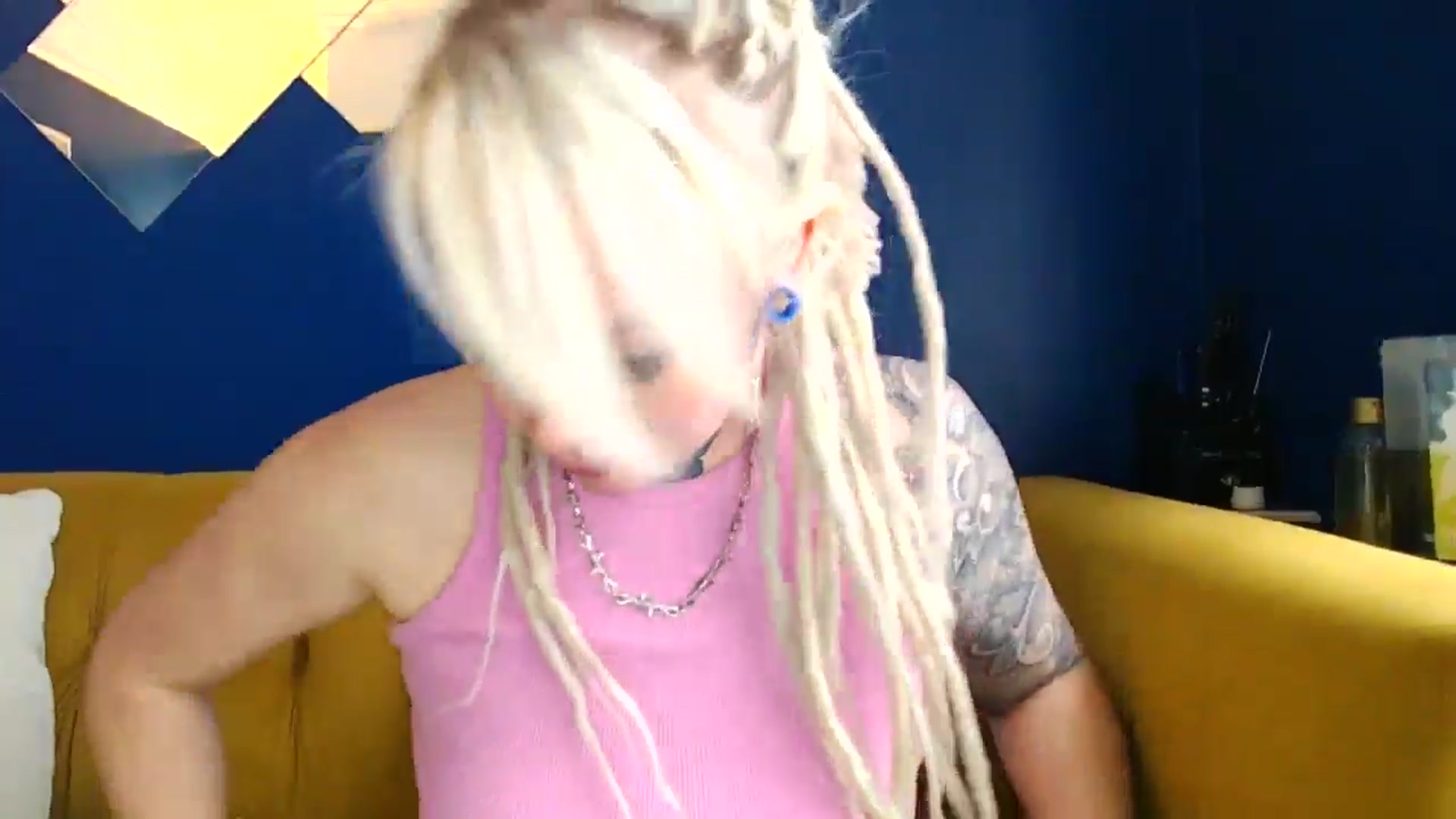 Gallery image thumbnail from pixieDread's myfreecams stream on, 01/17/2025, 13:08 image 10 of 20