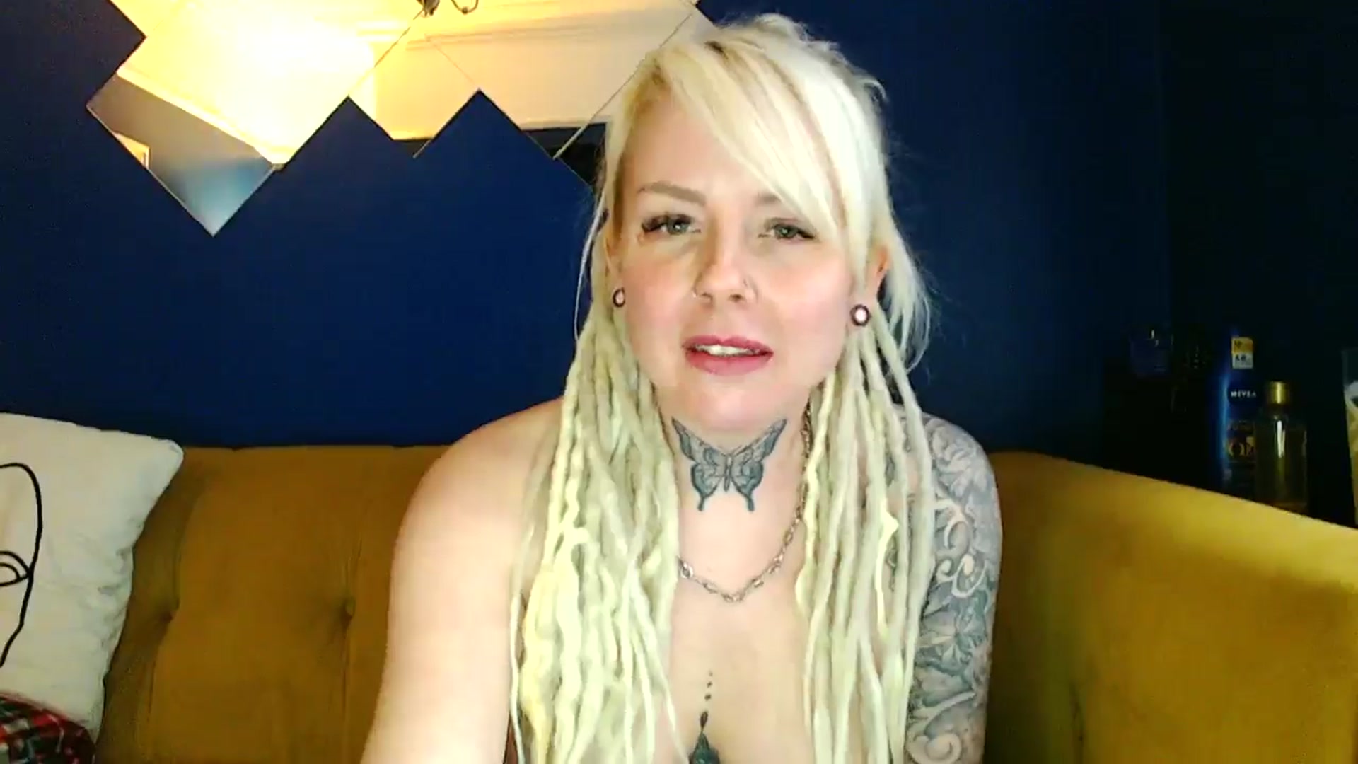 Gallery image thumbnail from pixieDread's myfreecams stream on, 01/21/2025, 14:45 image 16 of 20