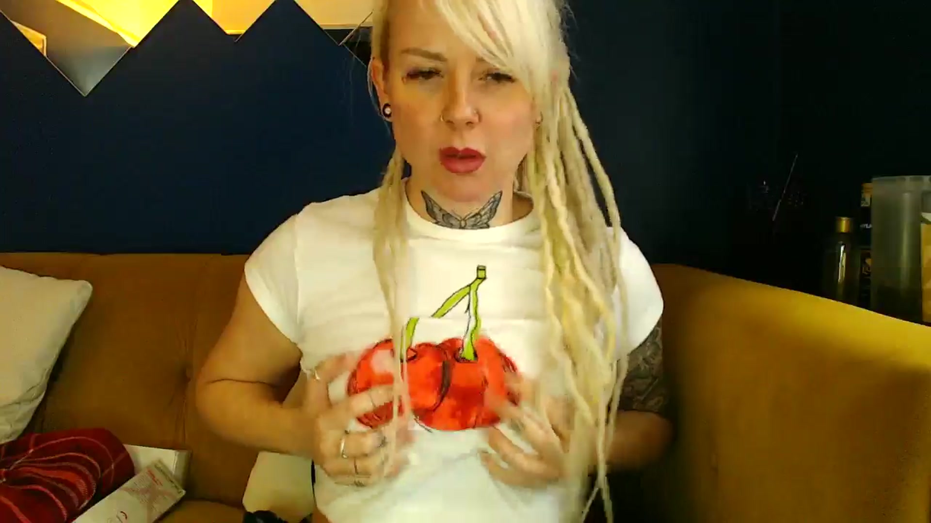 Gallery image thumbnail from pixieDread's myfreecams stream on, 01/22/2025, 13:40 image 10 of 20
