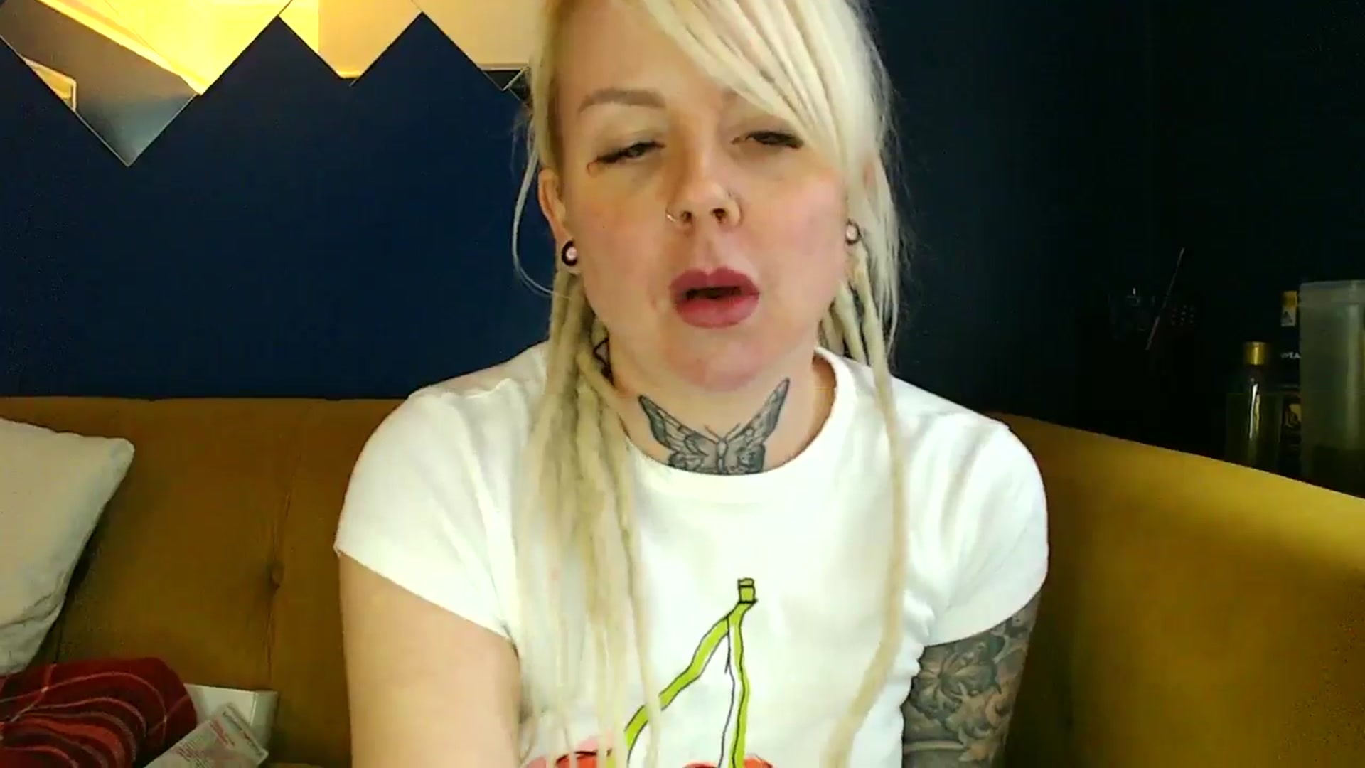 Gallery image thumbnail from pixieDread's myfreecams stream on, 01/22/2025, 14:37 image 10 of 20