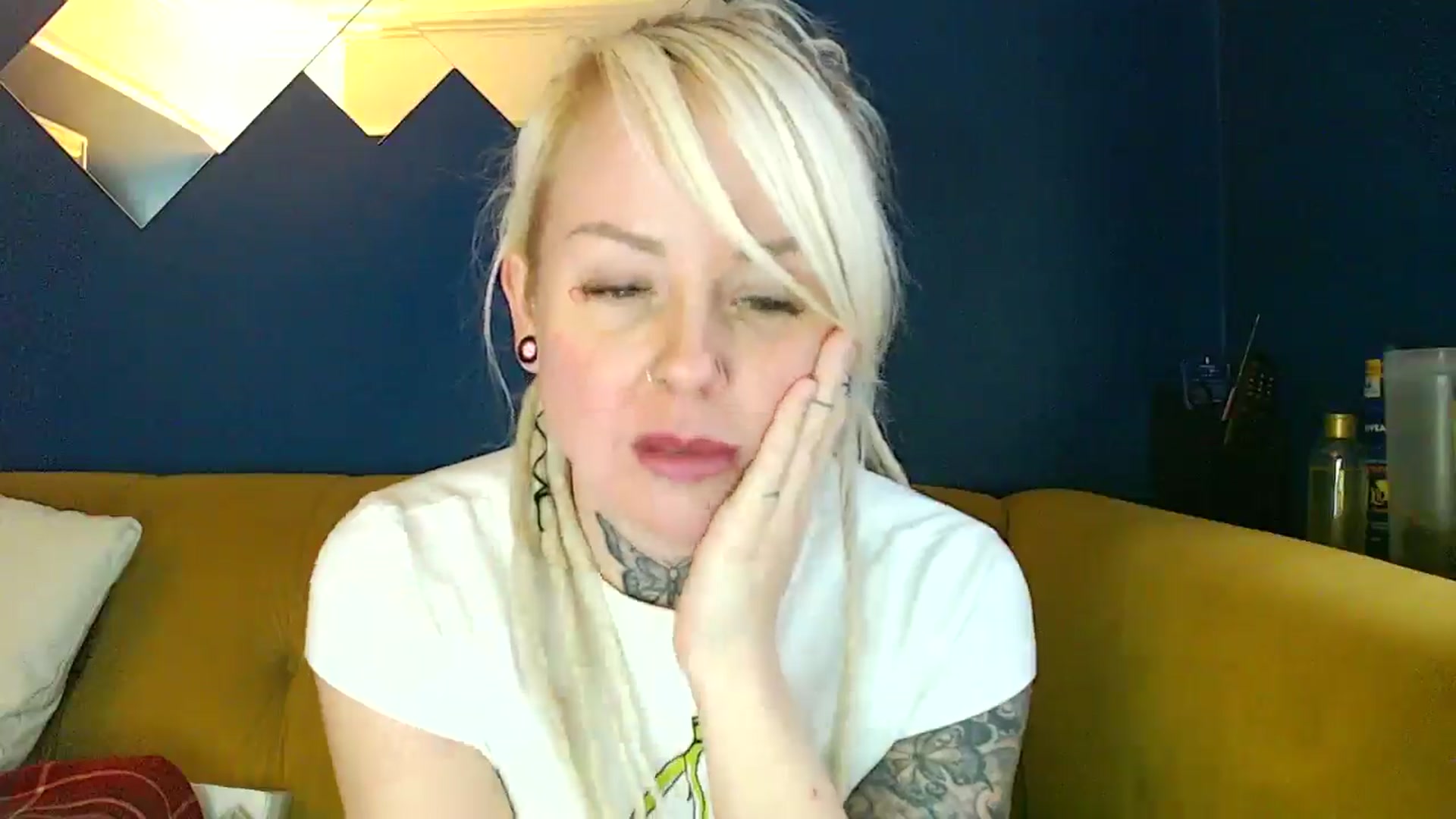 Gallery image thumbnail from pixieDread's myfreecams stream on, 01/22/2025, 14:37 image 19 of 20