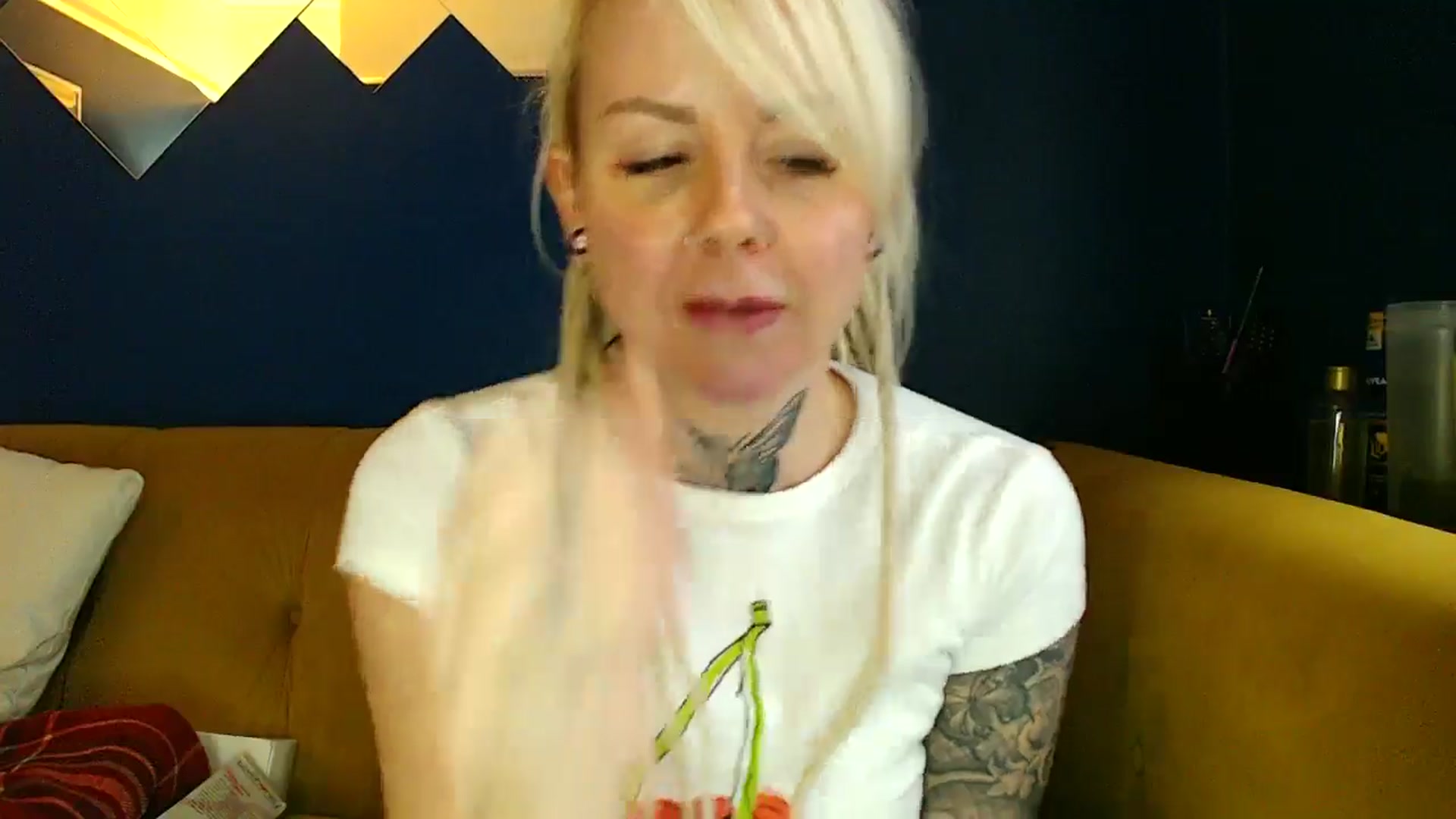Gallery image thumbnail from pixieDread's myfreecams stream on, 01/22/2025, 14:37 image 11 of 20