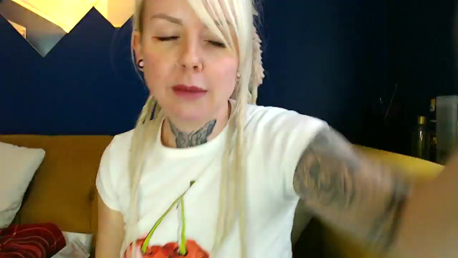 Gallery image thumbnail from pixieDread's myfreecams stream on, 01/22/2025, 14:37 image 1 of 20