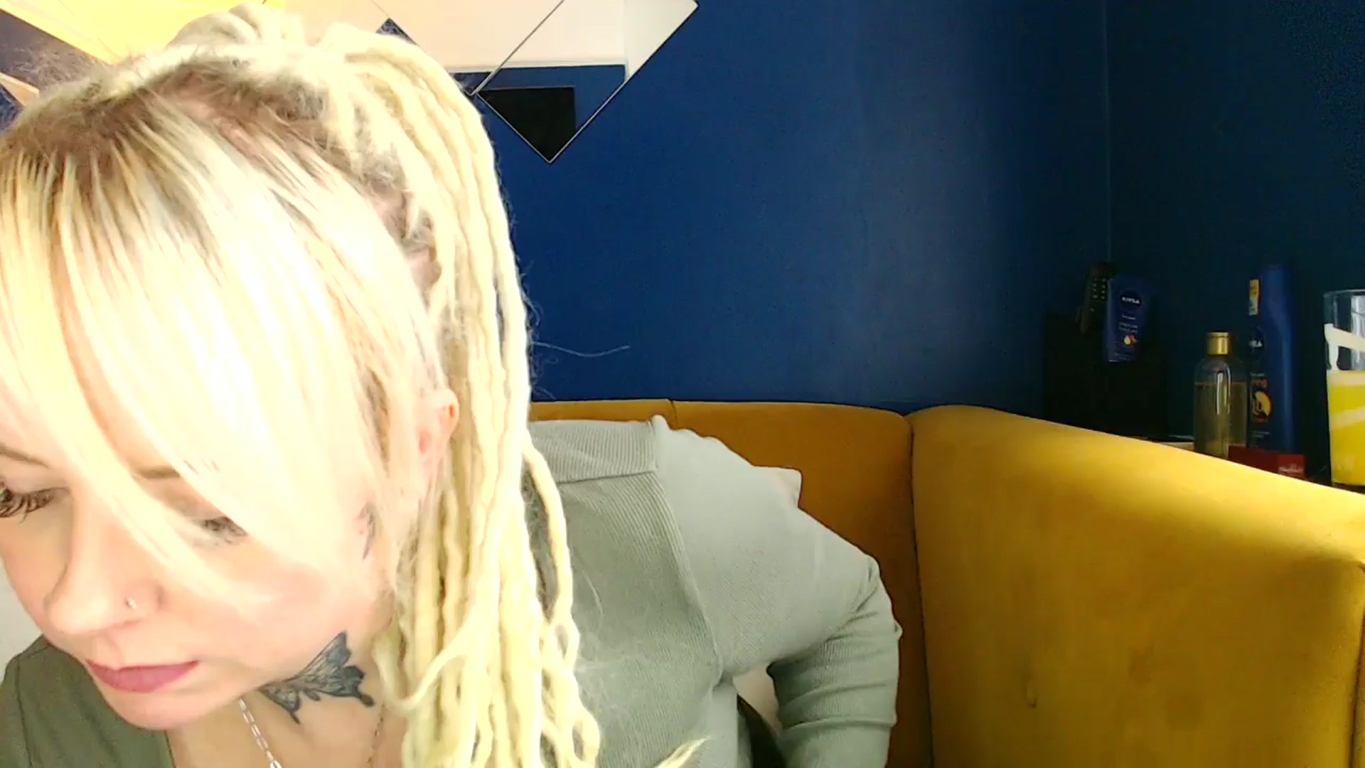 Gallery image thumbnail from pixieDread's myfreecams stream on, 02/05/2025, 12:43 image 19 of 20