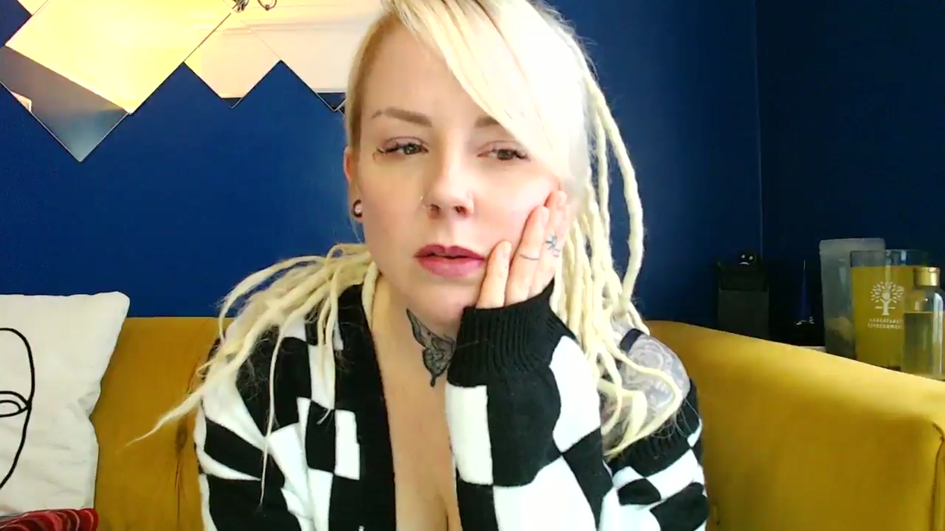 Gallery image thumbnail from pixieDread's myfreecams stream on, 02/06/2025, 13:09 image 5 of 20