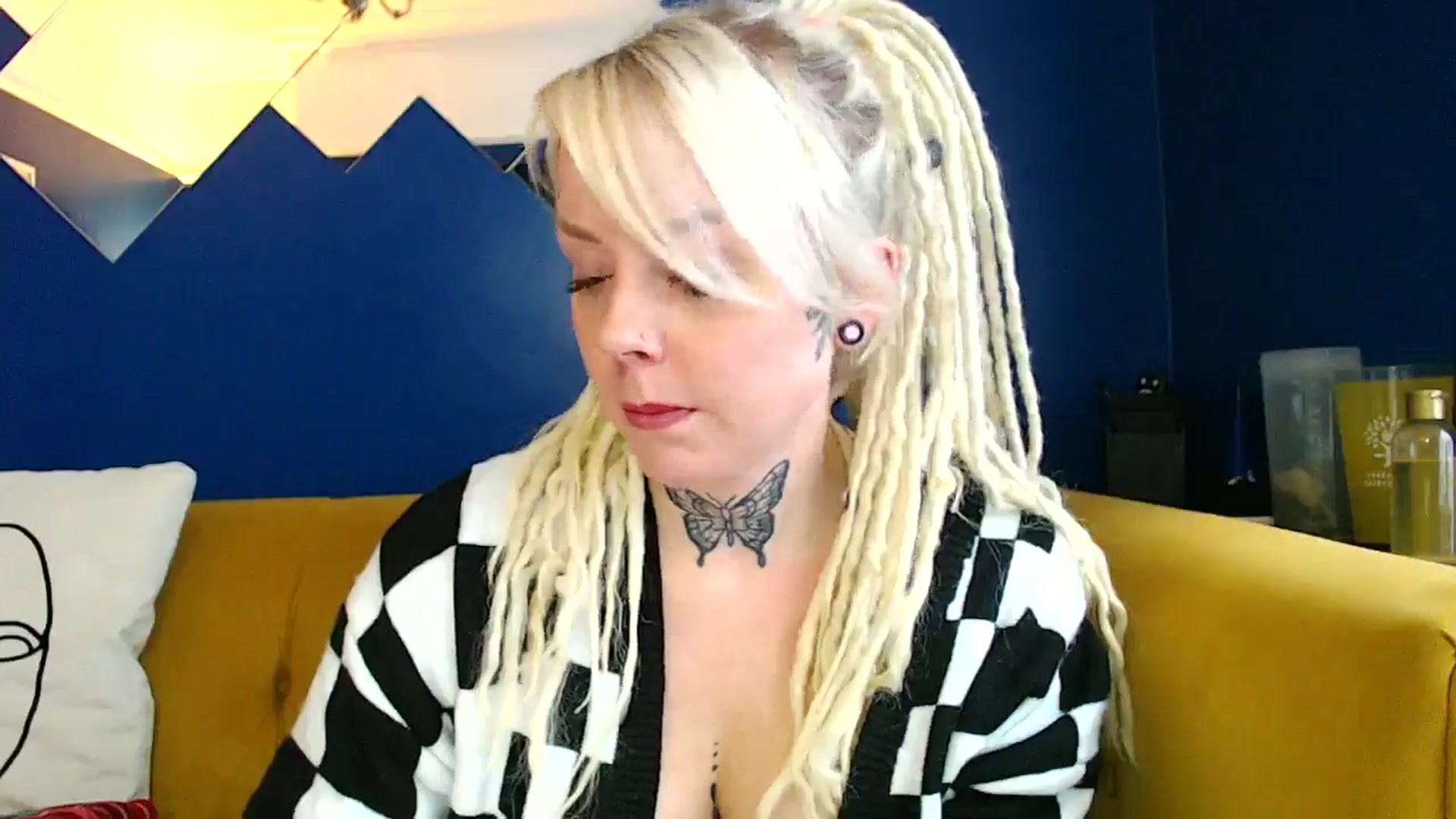 Gallery image thumbnail from pixieDread's myfreecams stream on, 02/06/2025, 13:09 image 2 of 20