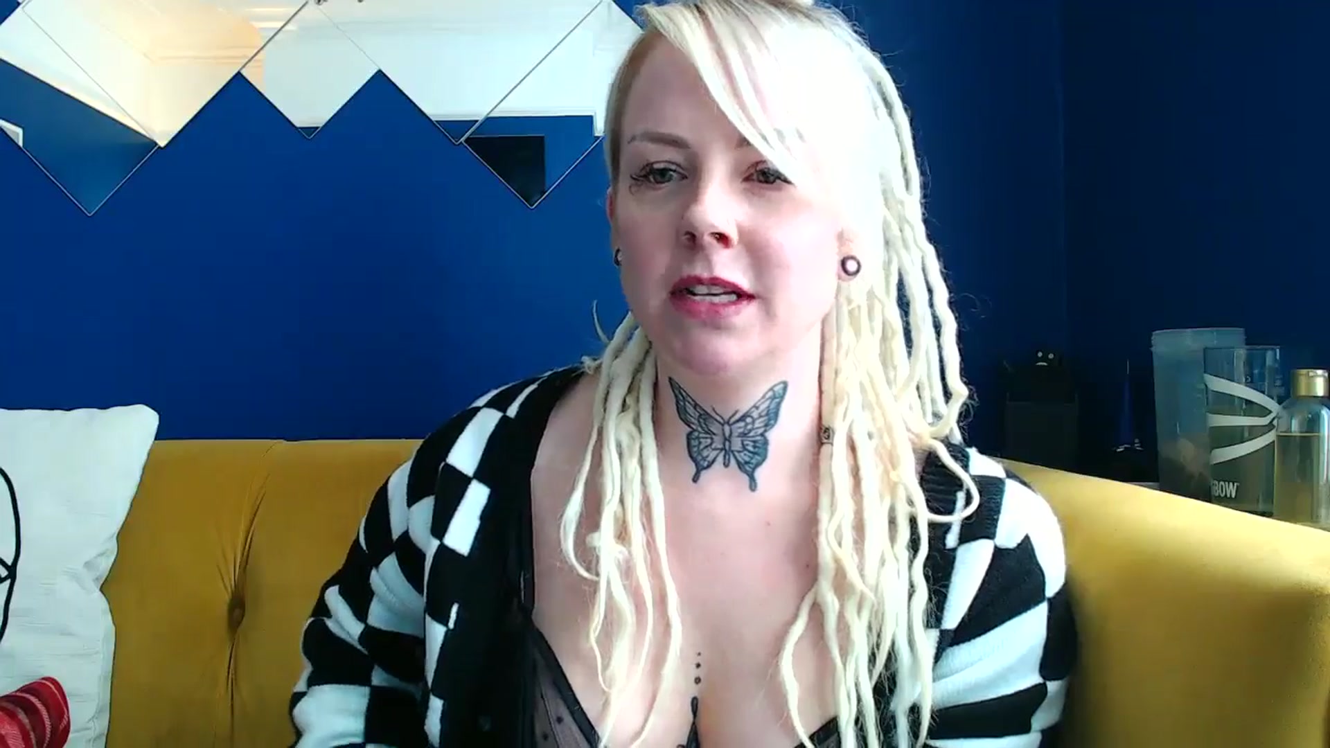Gallery image thumbnail from pixieDread's myfreecams stream on, 02/06/2025, 14:10 image 17 of 20
